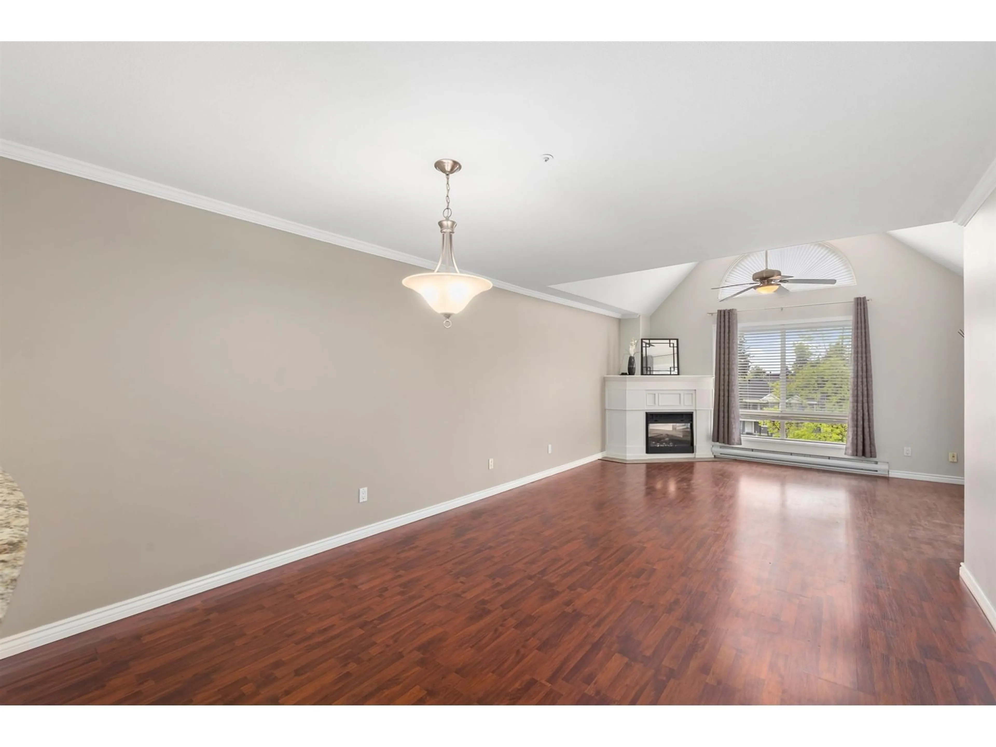 A pic of a room for 401 - 10082 132, Surrey British Columbia V3T5V3