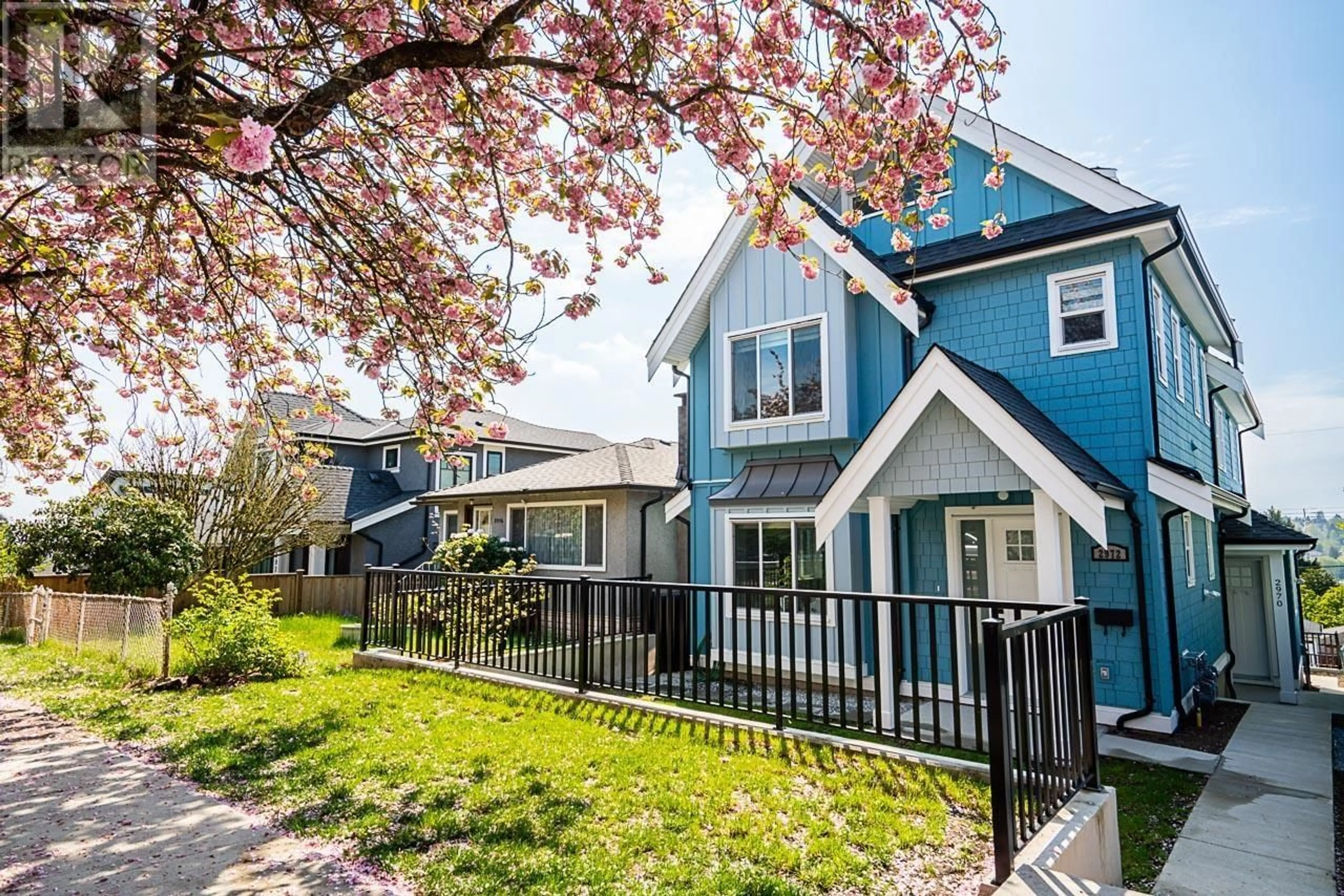 Home with vinyl exterior material, street for 2970 7TH AVENUE, Vancouver British Columbia V5M1V3