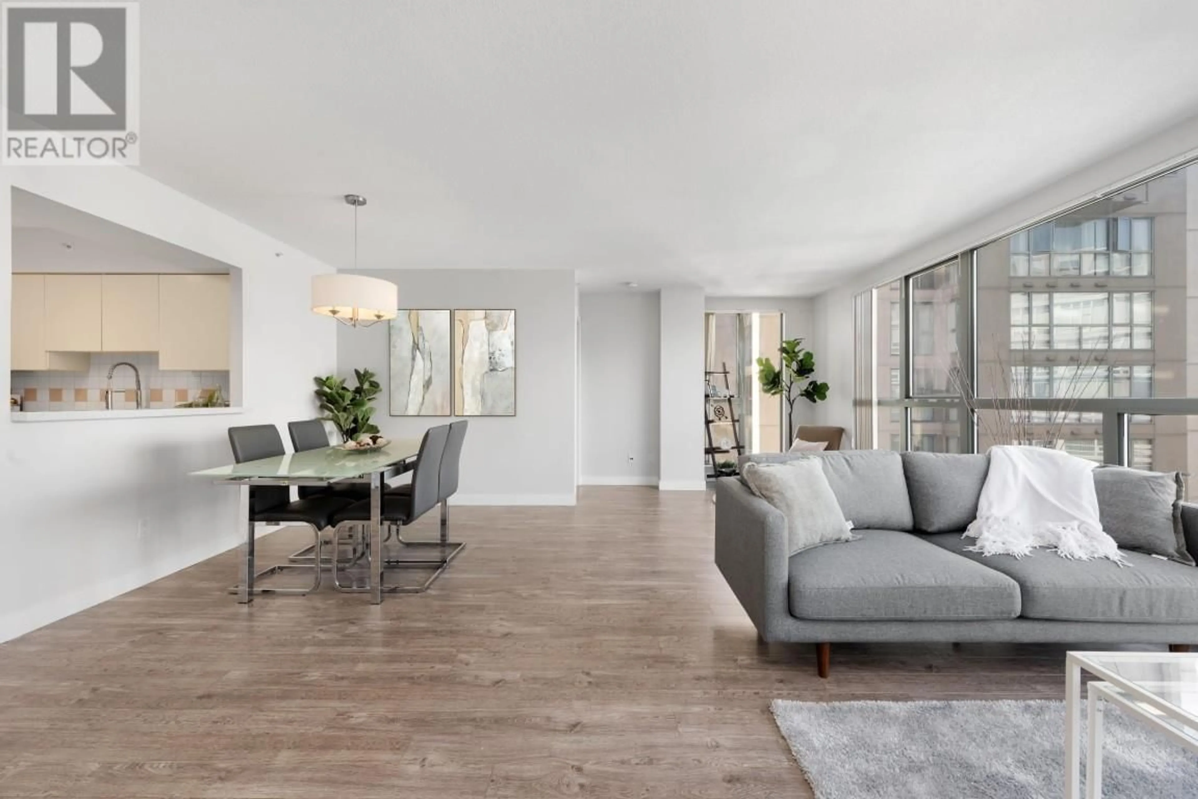 Living room with furniture, unknown for 1005 - 8248 LANSDOWNE ROAD, Richmond British Columbia V6X3Y9