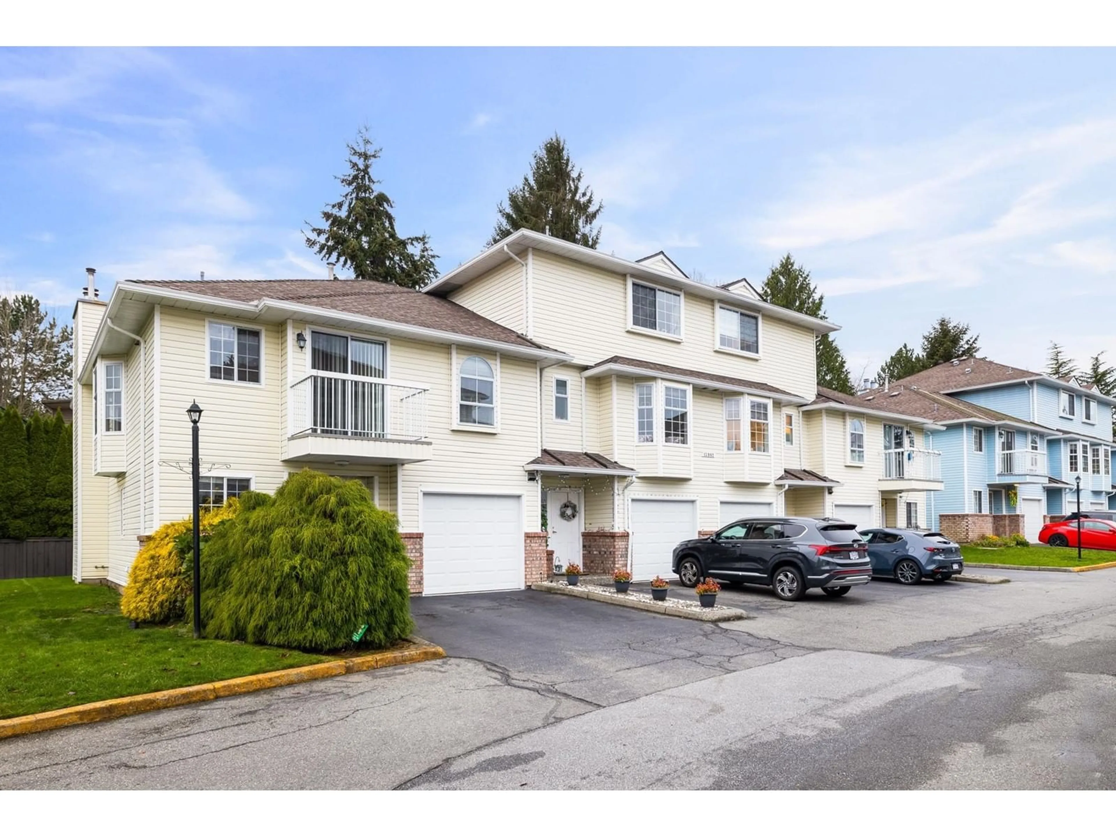 Unknown for 2 - 13982 72, Surrey British Columbia V3W0S2