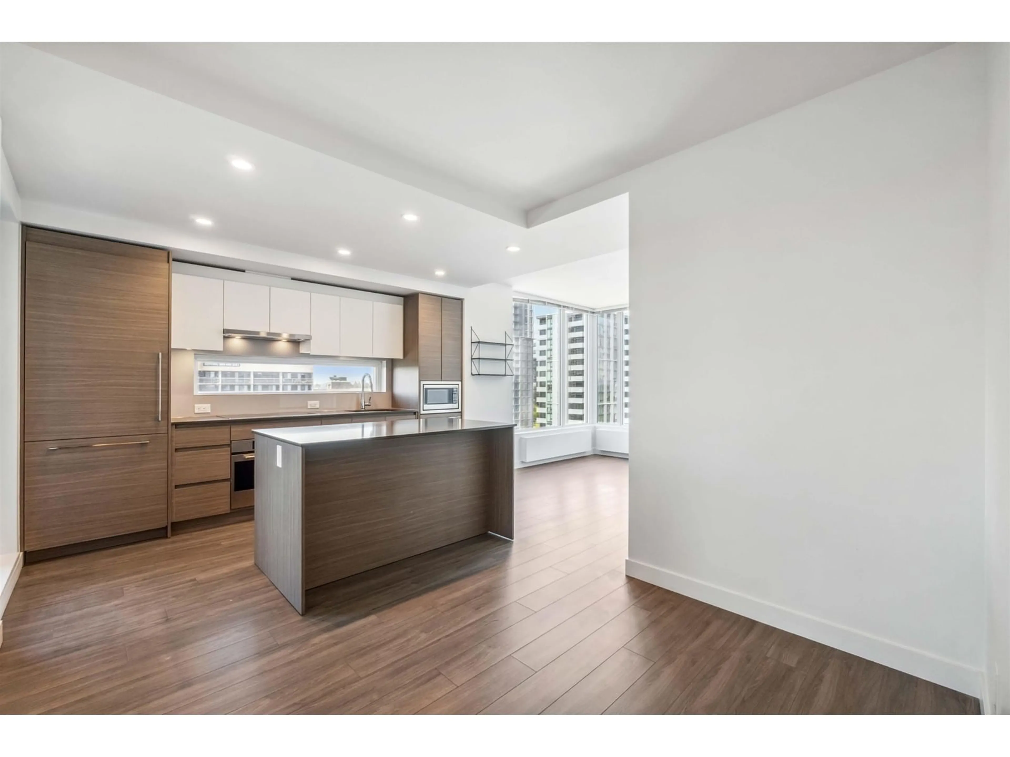 Open concept kitchen, unknown for 1504 - 13615 FRASER, Surrey British Columbia V3T0P7