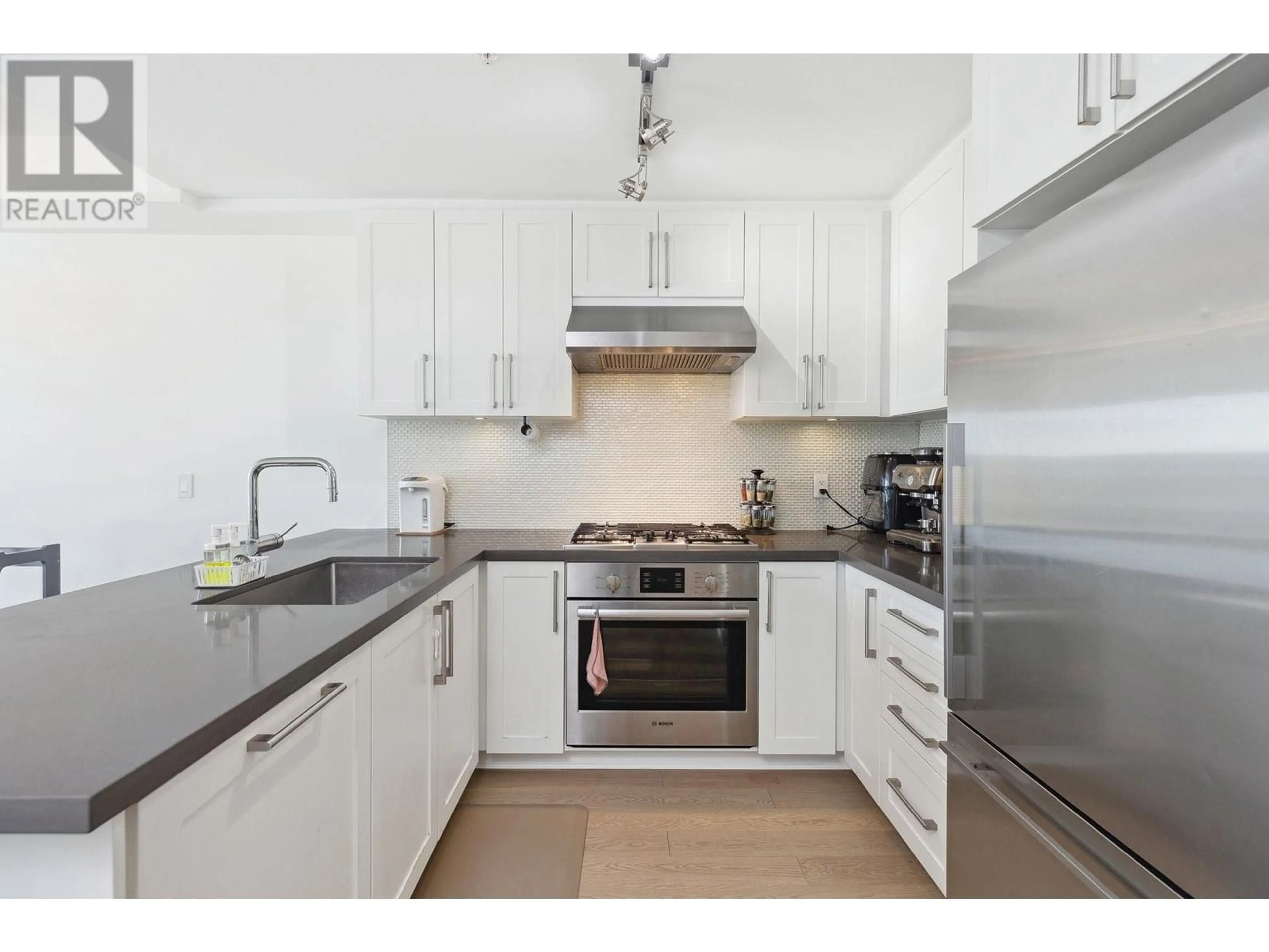 Standard kitchen, unknown for 417 - 10177 RIVER DRIVE, Richmond British Columbia V6X0S2