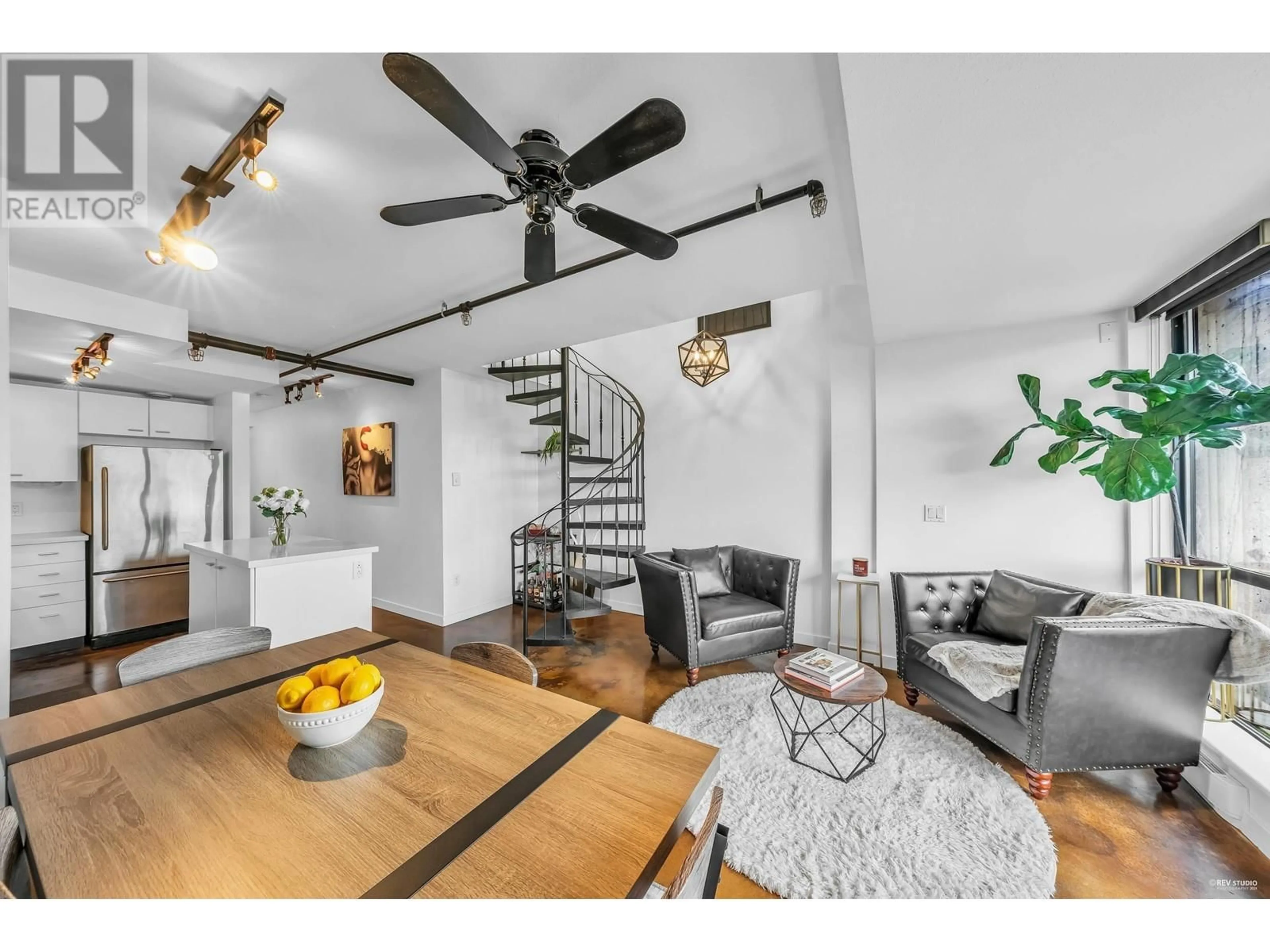 Living room with furniture, unknown for PH 704 - 428 8TH AVENUE, Vancouver British Columbia V5Y1N9