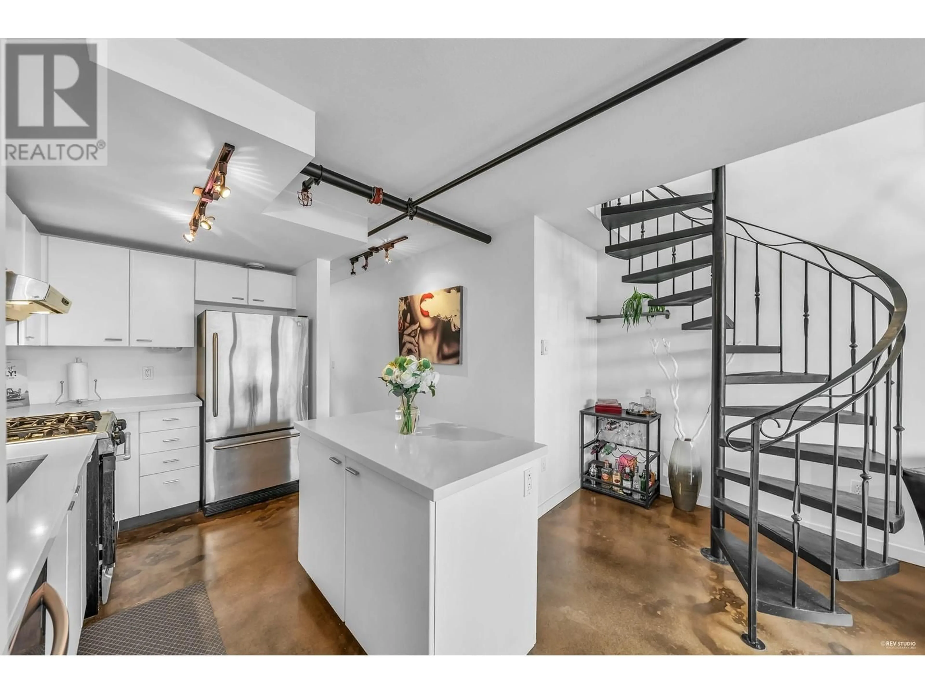 Open concept kitchen, unknown for PH 704 - 428 8TH AVENUE, Vancouver British Columbia V5Y1N9