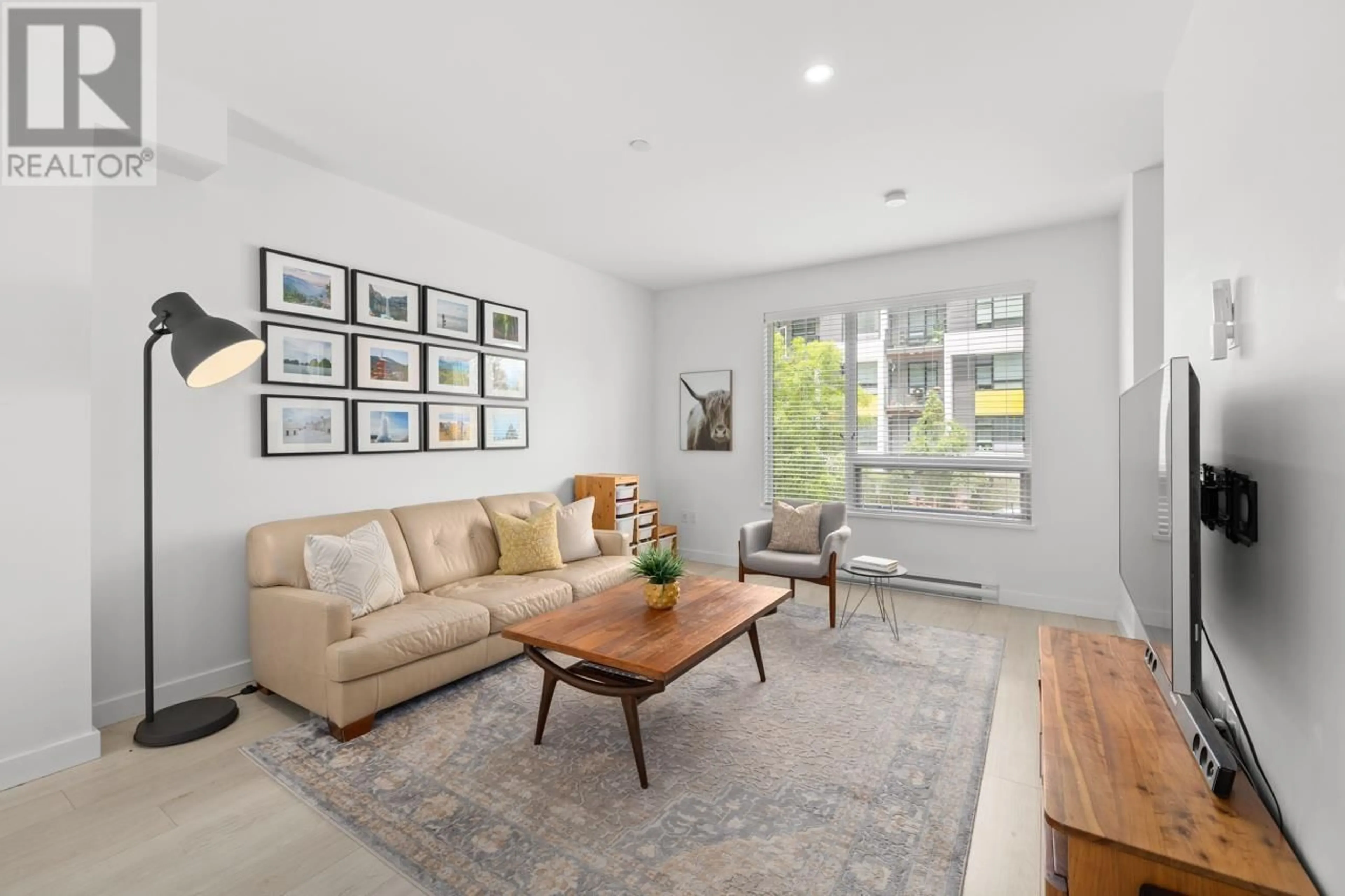 Living room with furniture, unknown for 305 - 3021 ST GEORGE STREET, Port Moody British Columbia V3H0K3
