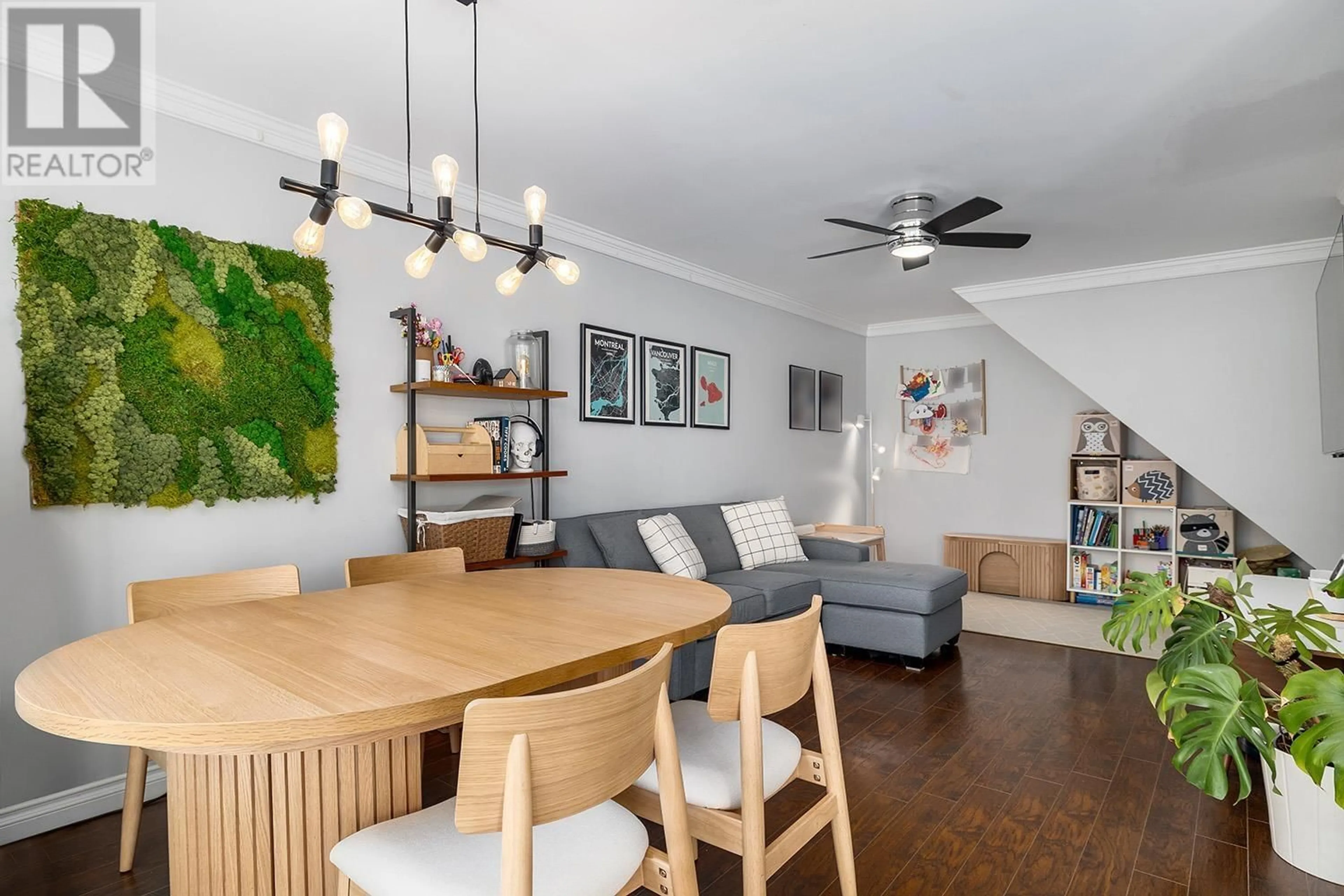 Living room with furniture, wood/laminate floor for 99 - 10200 4TH AVENUE, Richmond British Columbia V7E1V3