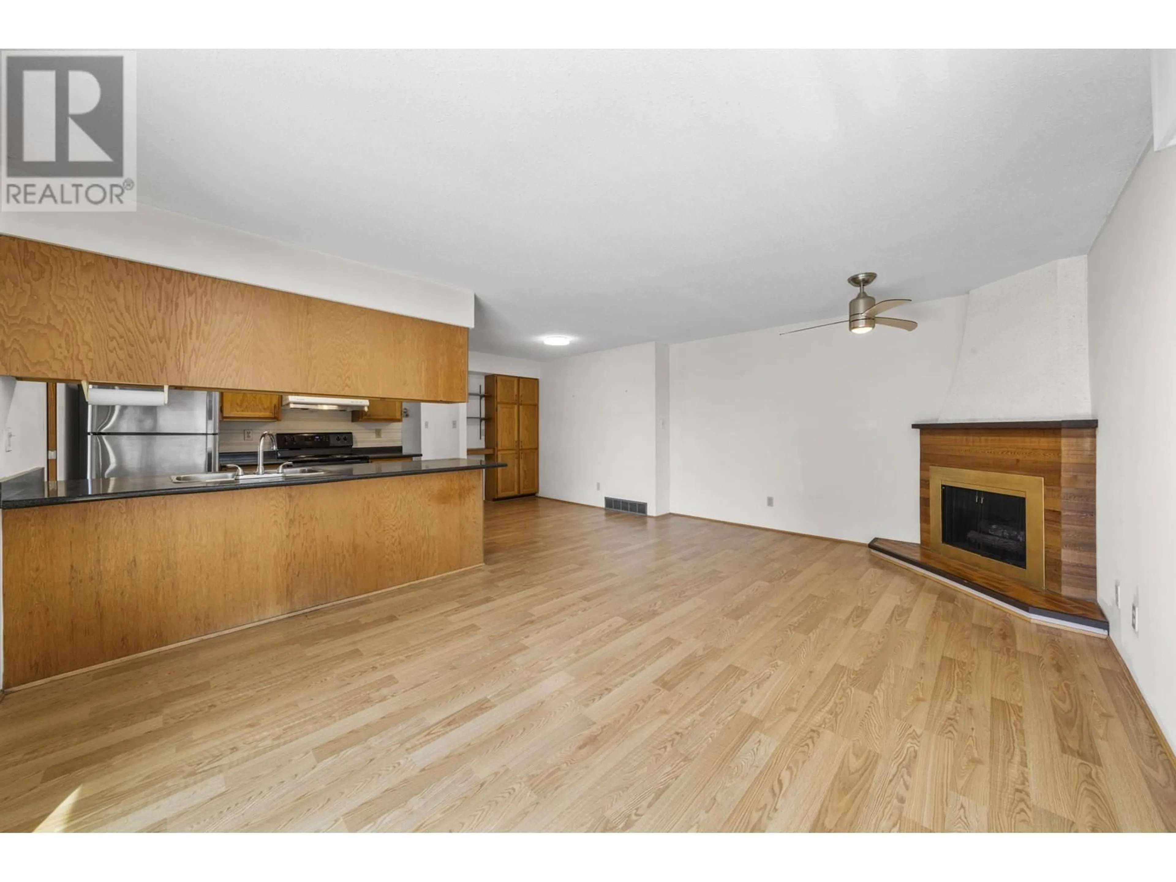 A pic of a room for 1060 AYSHIRE DRIVE, Burnaby British Columbia V5A4A1