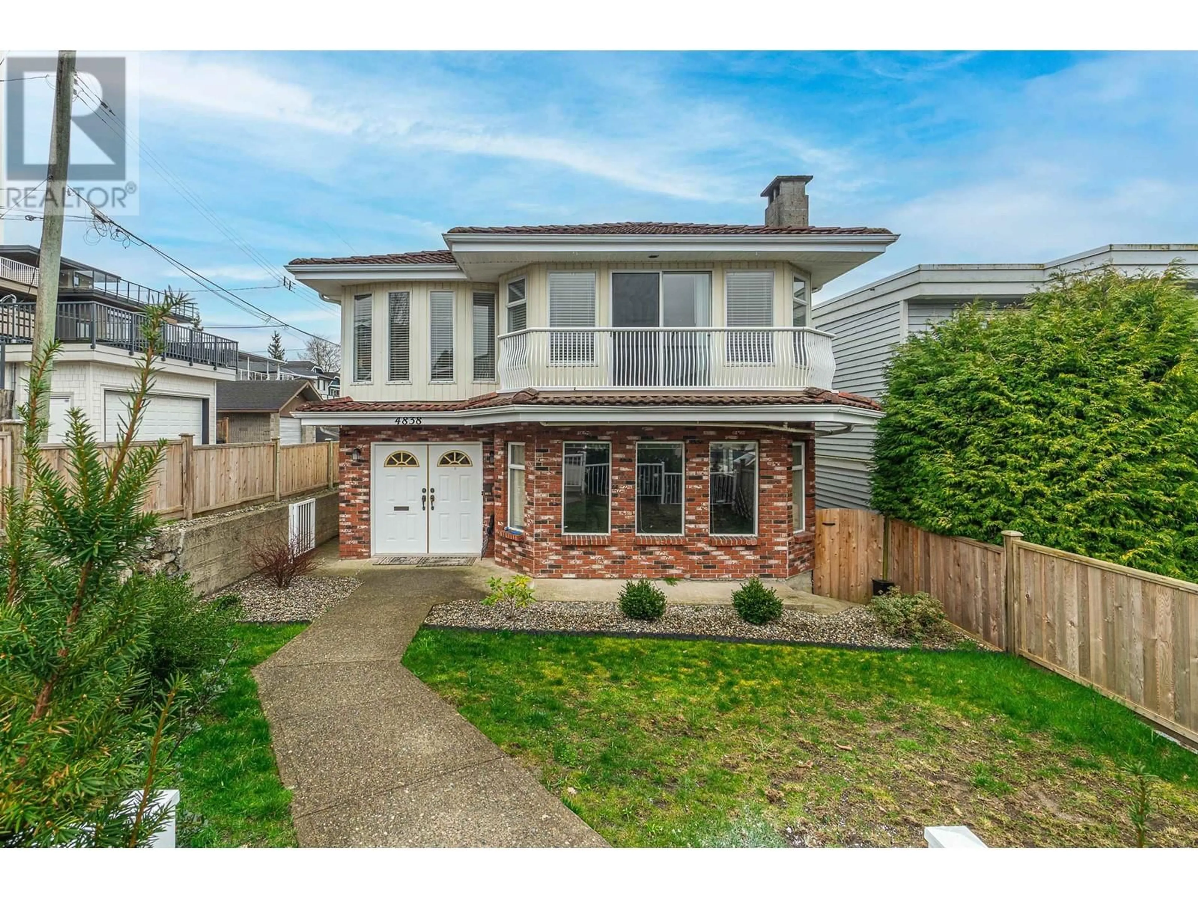 A pic from outside/outdoor area/front of a property/back of a property/a pic from drone, street for 4838 ALBERT STREET, Burnaby British Columbia V5C2H3