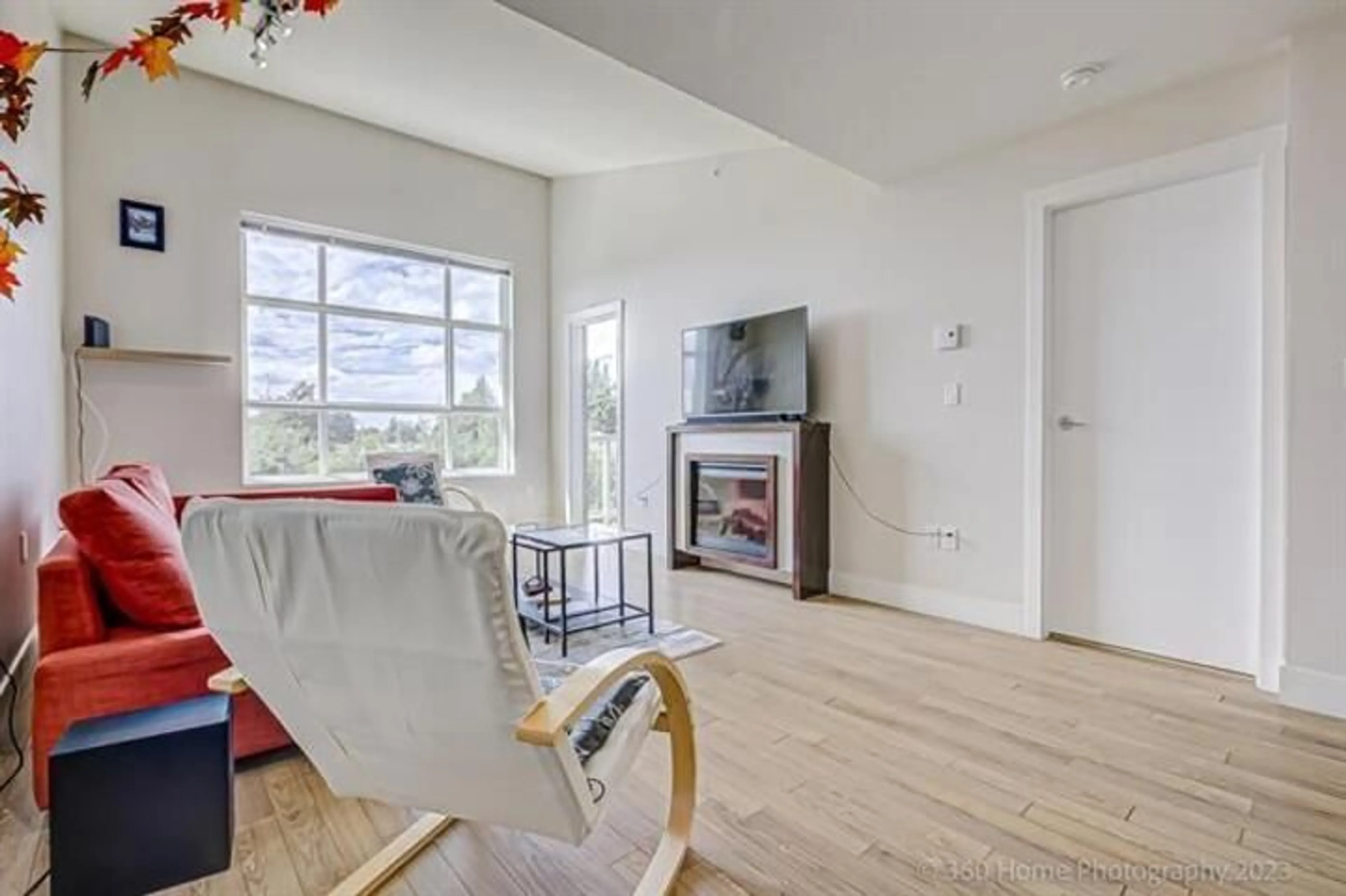 Living room with furniture, unknown for 403 - 7445 120, Delta British Columbia V4C0B3