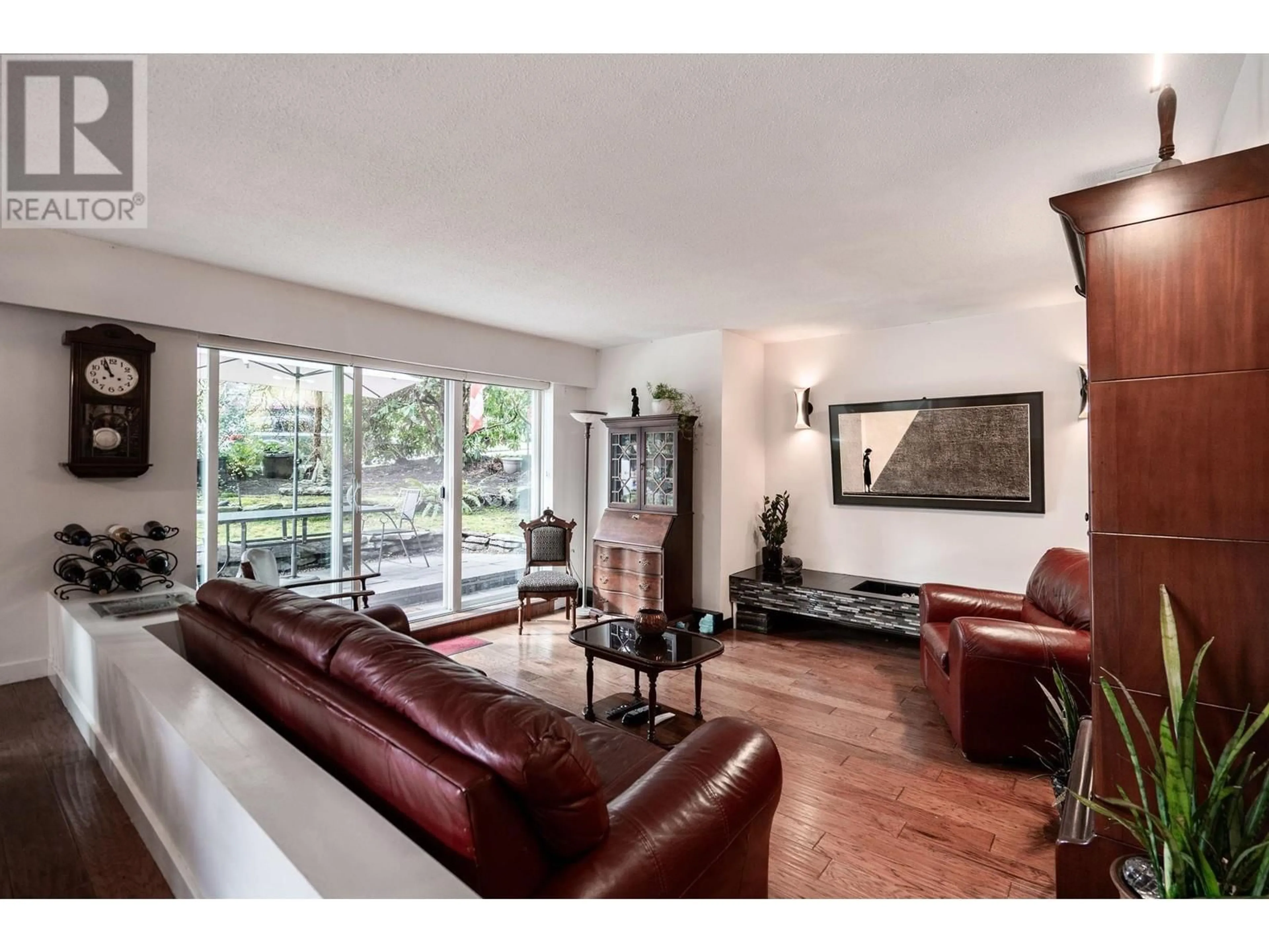 Living room with furniture, unknown for 2125 2ND AVENUE, Vancouver British Columbia V6K1H7