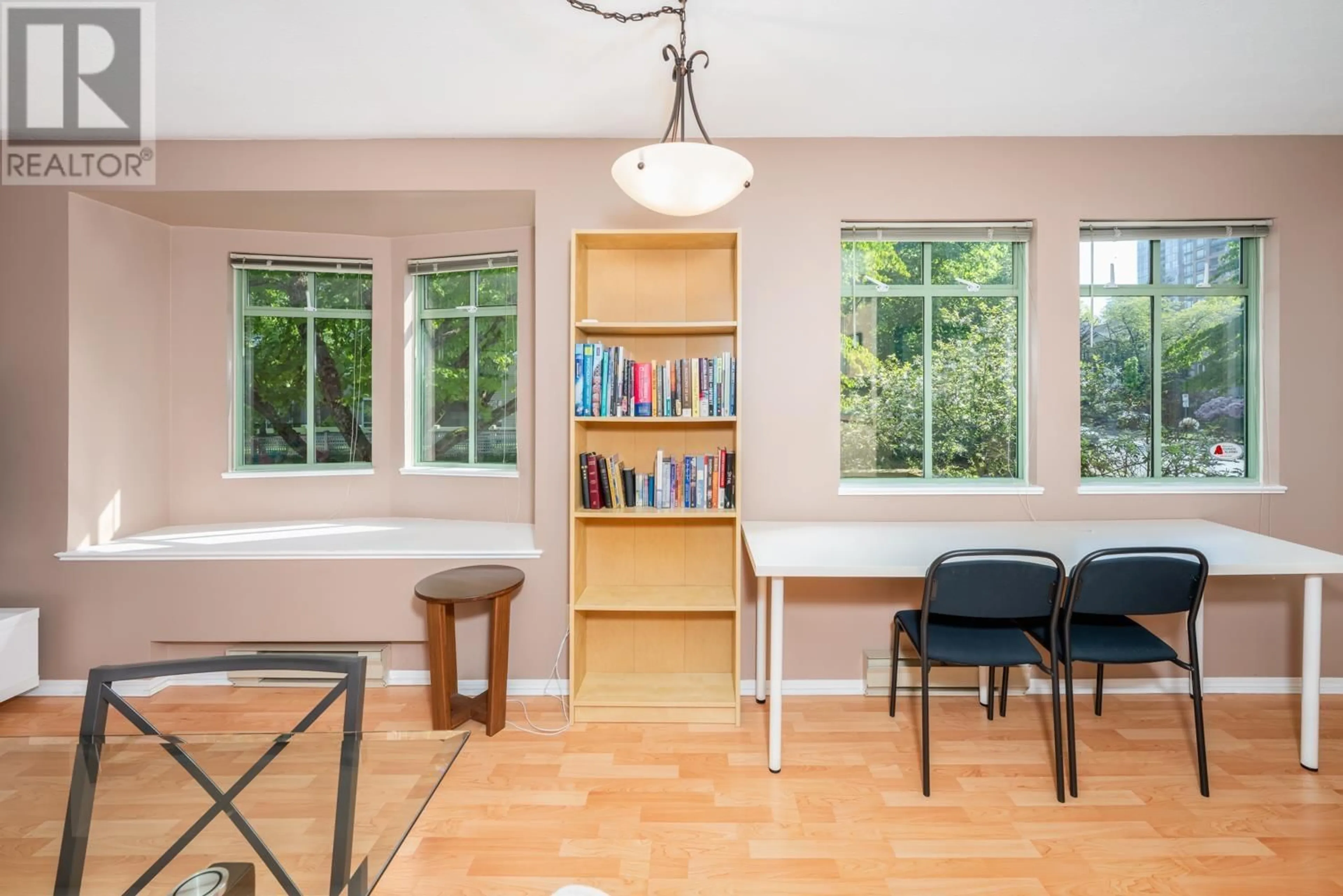 A pic of a room for 319 - 6735 STATION HILL COURT, Burnaby British Columbia V3N4W5