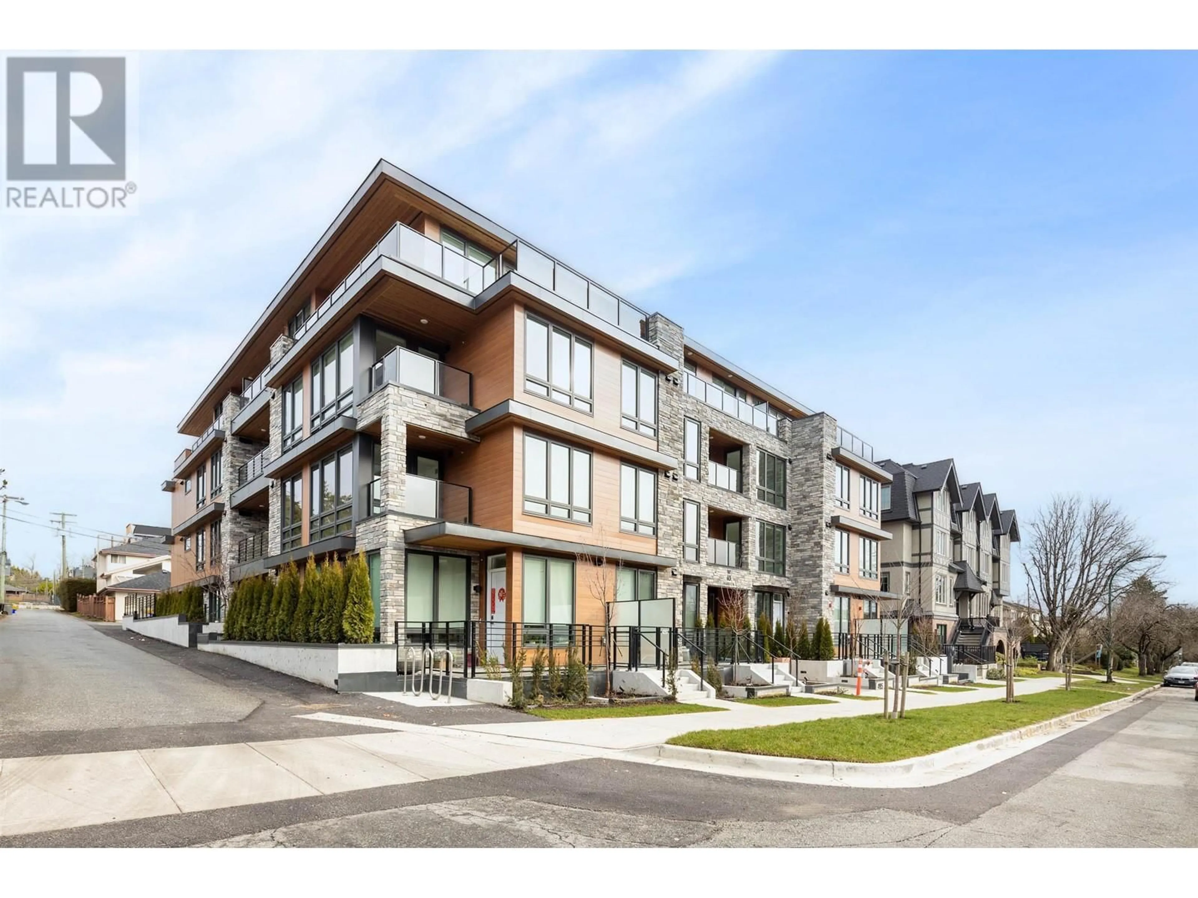 Unknown for 208 - 485 63RD AVENUE, Vancouver British Columbia V5X2J3