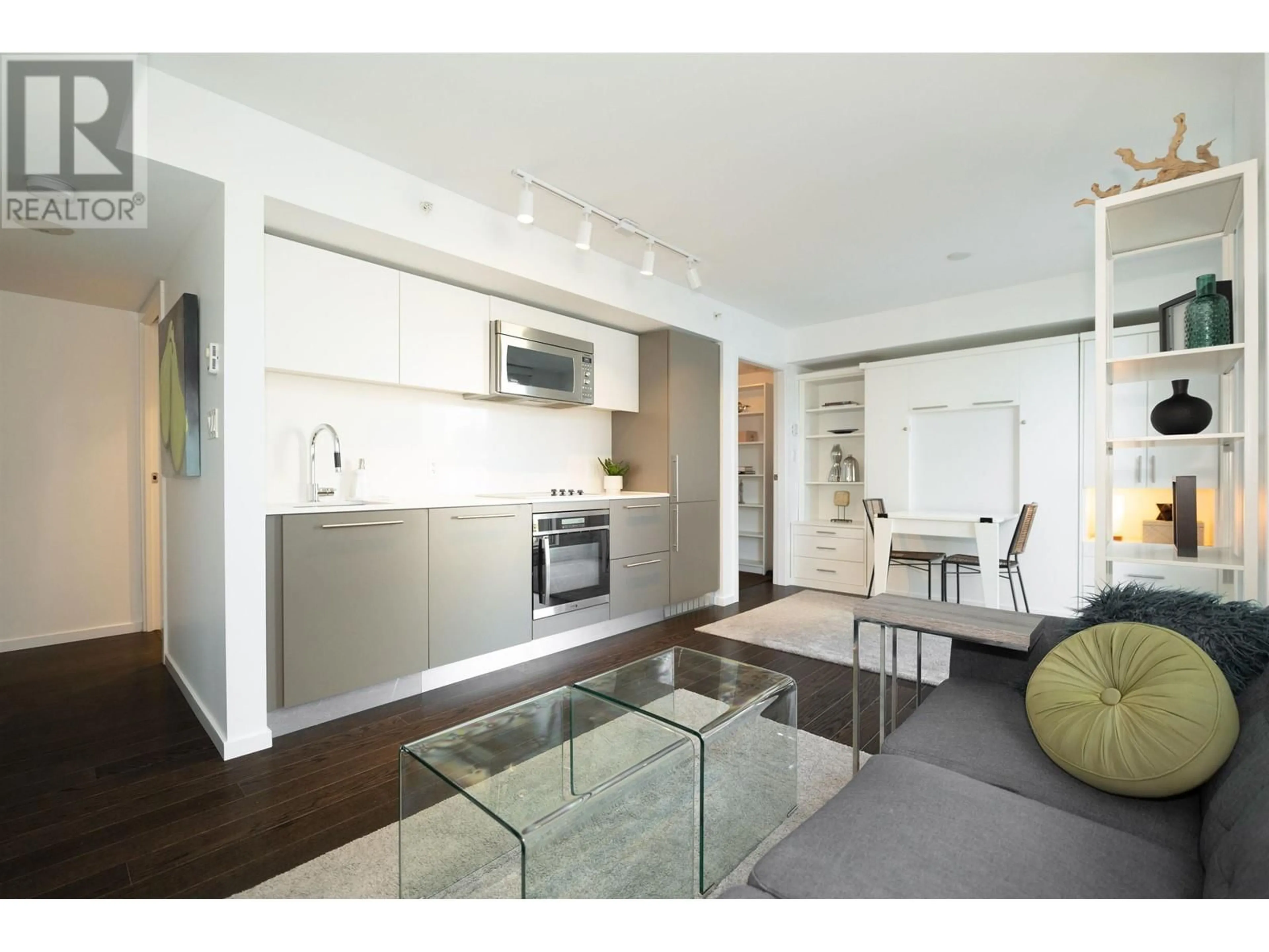 Open concept kitchen, unknown for 1701 - 999 SEYMOUR STREET, Vancouver British Columbia V6B0M5