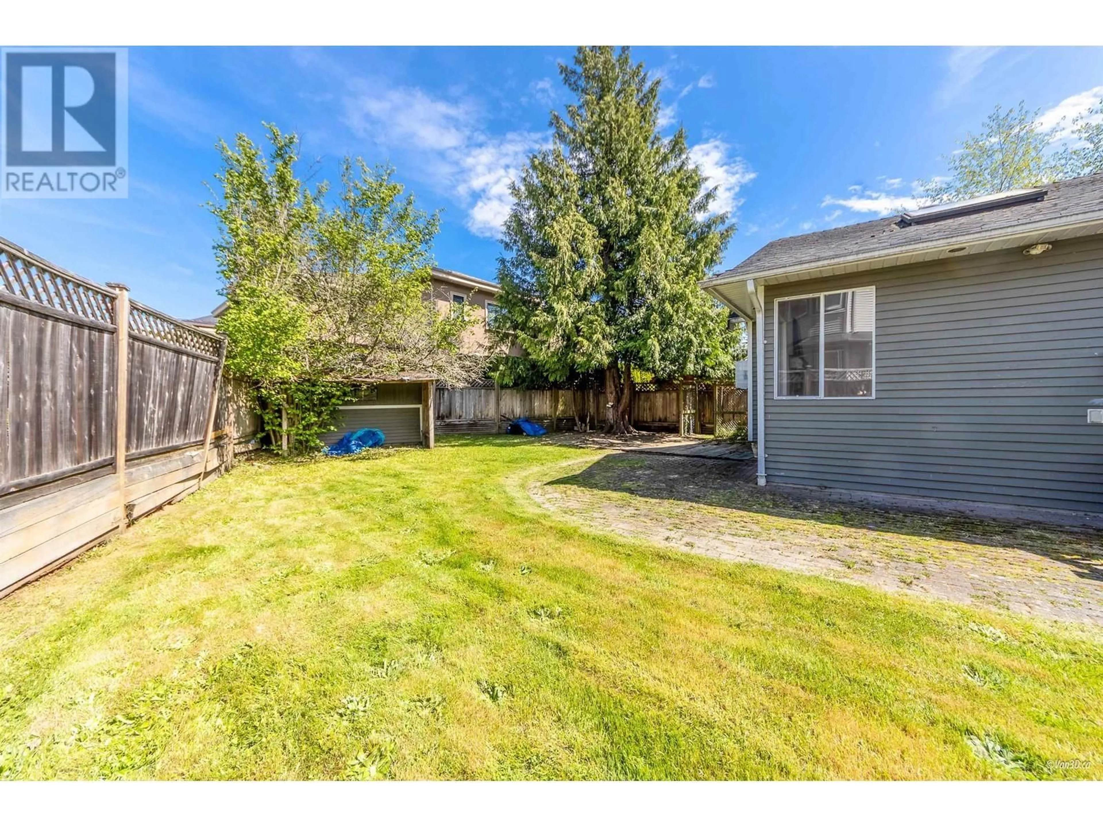 A pic from outside/outdoor area/front of a property/back of a property/a pic from drone, street for 10320 ARAGON ROAD, Richmond British Columbia V7A3E7