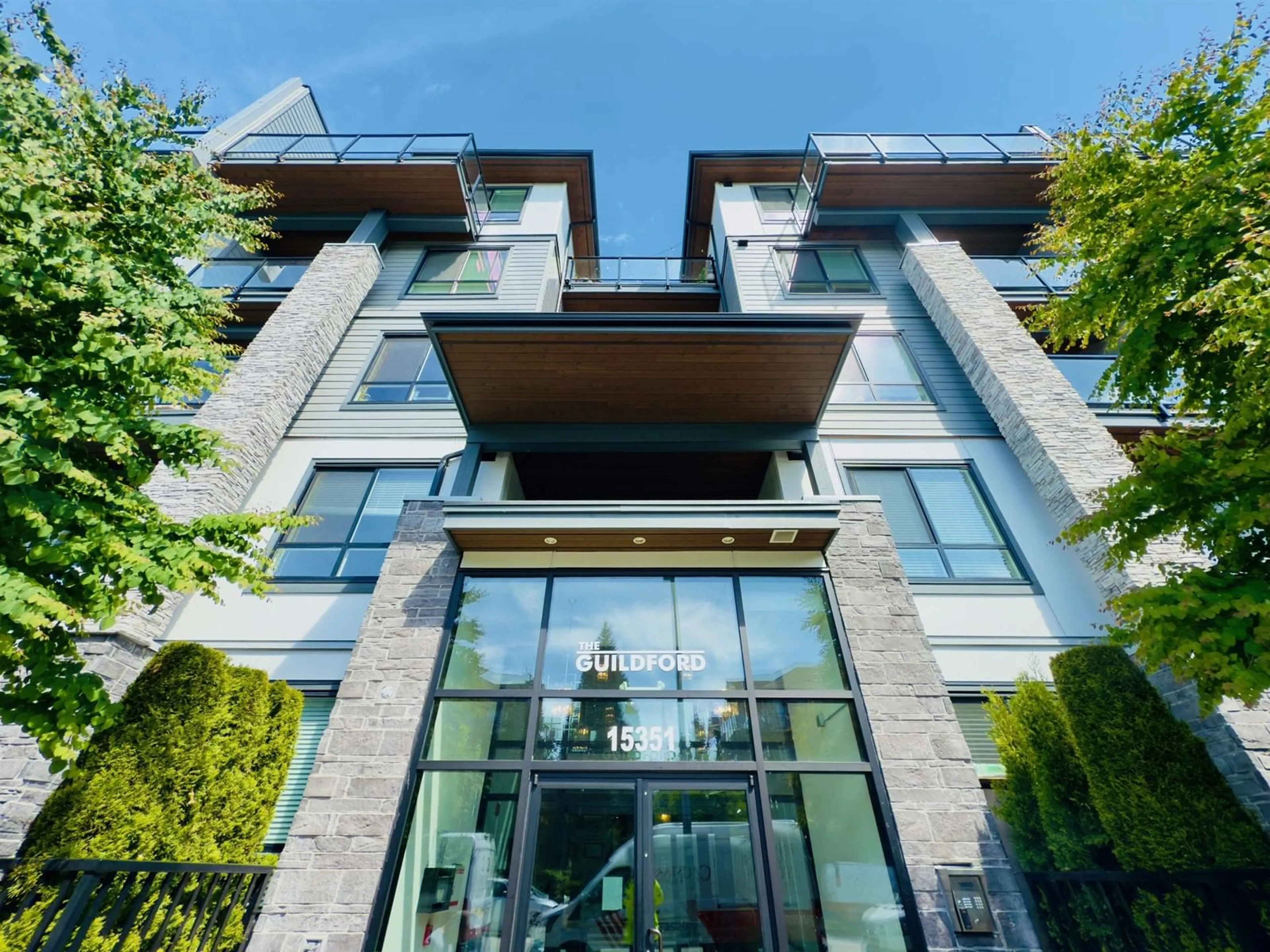Indoor foyer for 109 - 15351 101, Surrey British Columbia V3R0G2