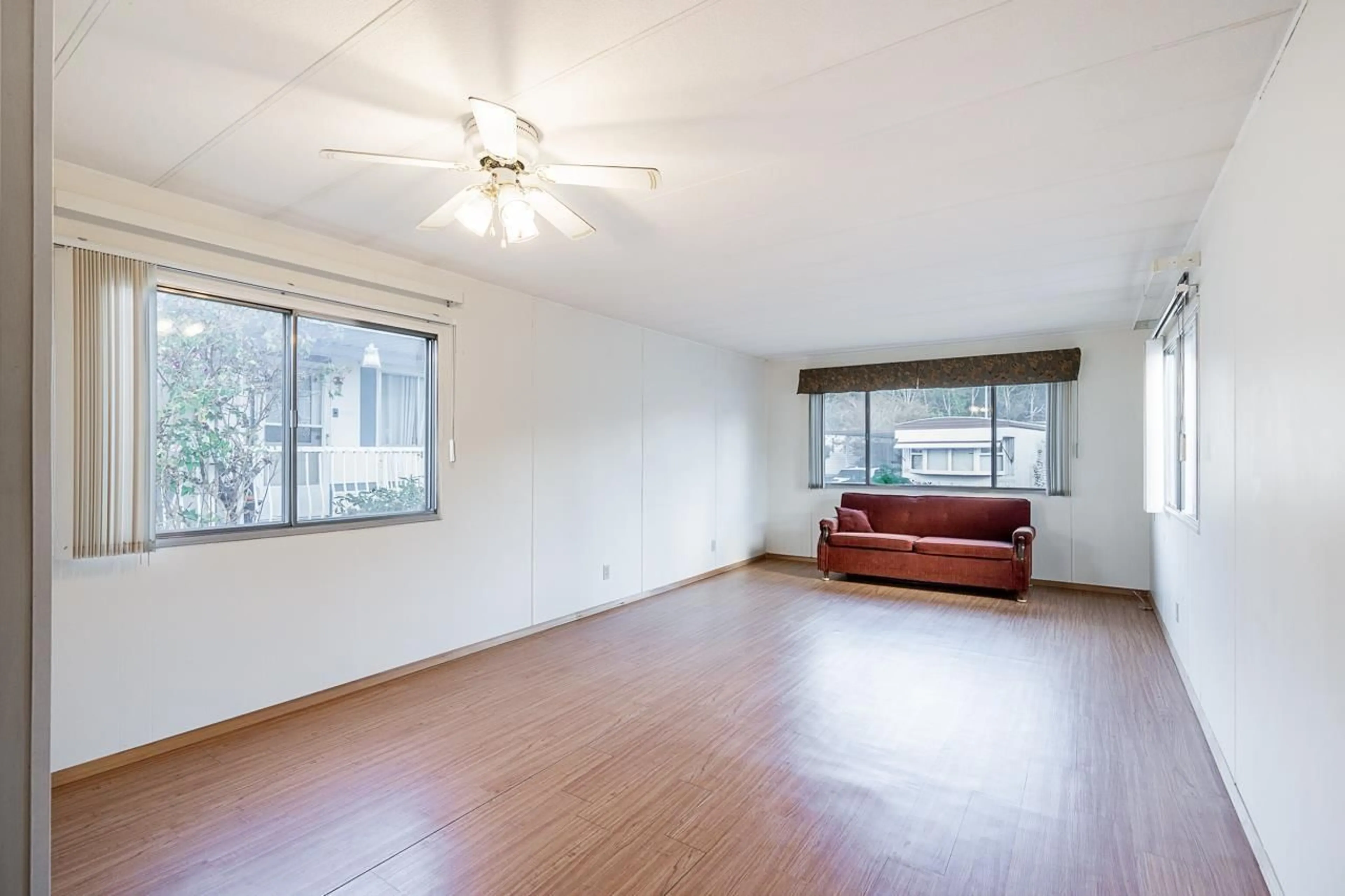 A pic of a room for 131 - 1840 160, Surrey British Columbia V4A4X4