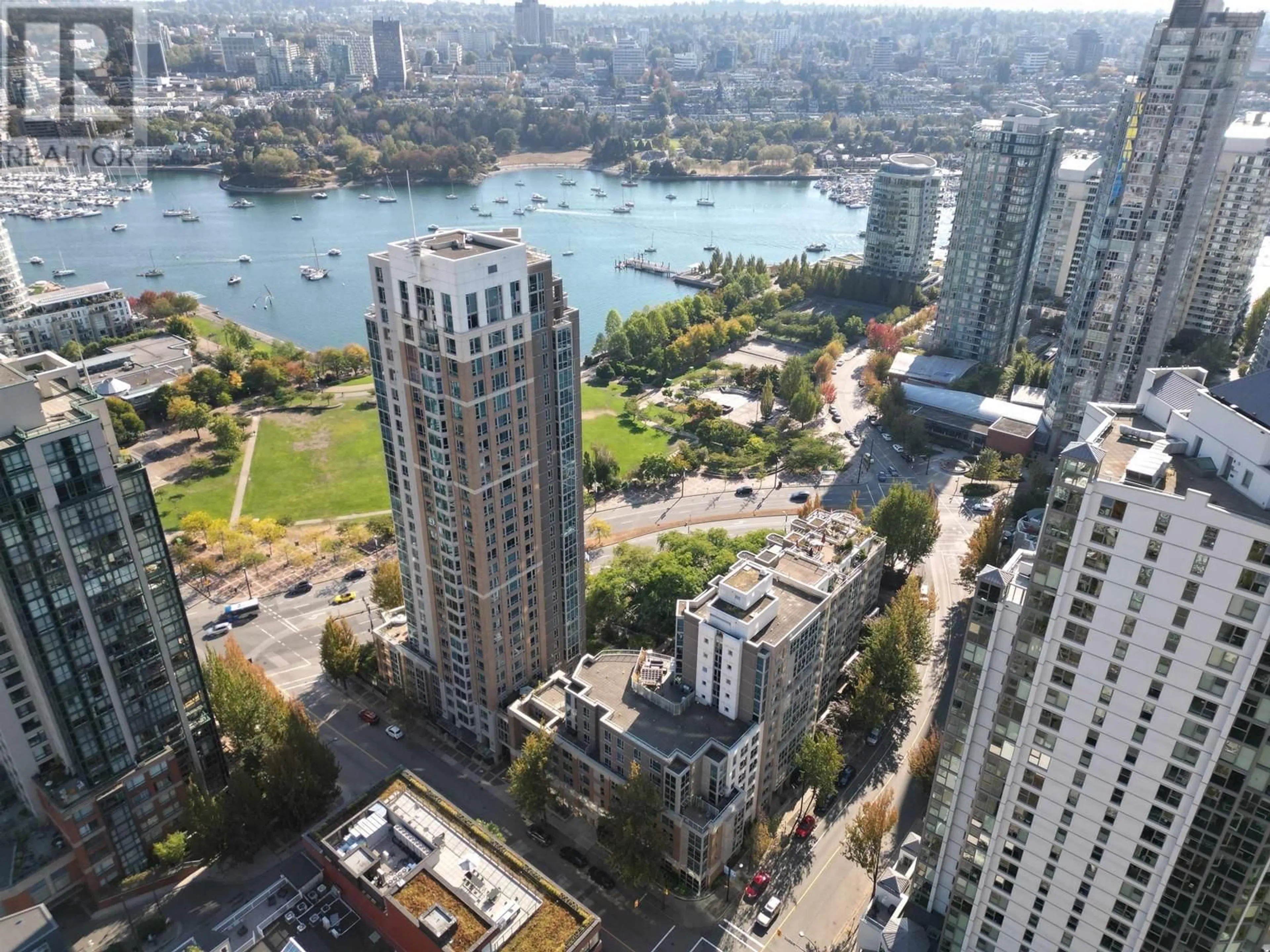 A pic from outside/outdoor area/front of a property/back of a property/a pic from drone, city buildings view from balcony for 505 - 1318 HOMER STREET, Vancouver British Columbia V6B6A7