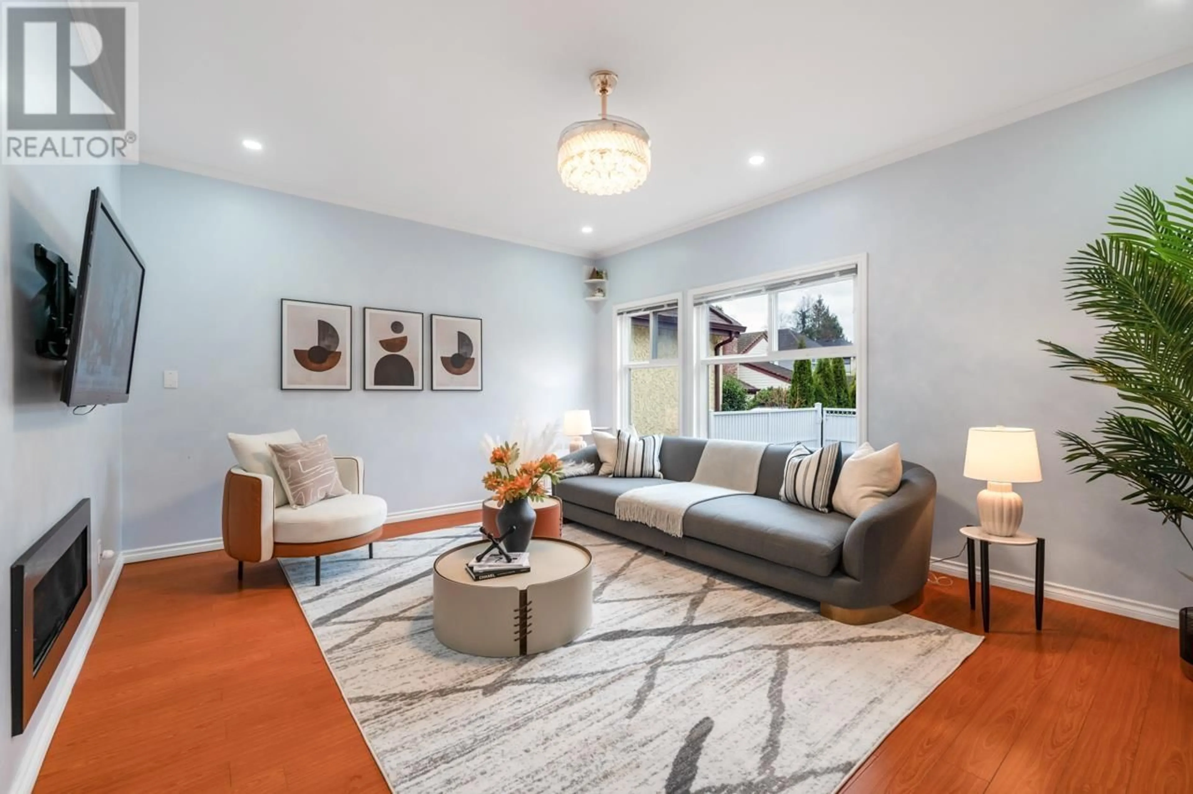 Living room with furniture, unknown for 6956 RADISSON STREET, Vancouver British Columbia V5S3W9