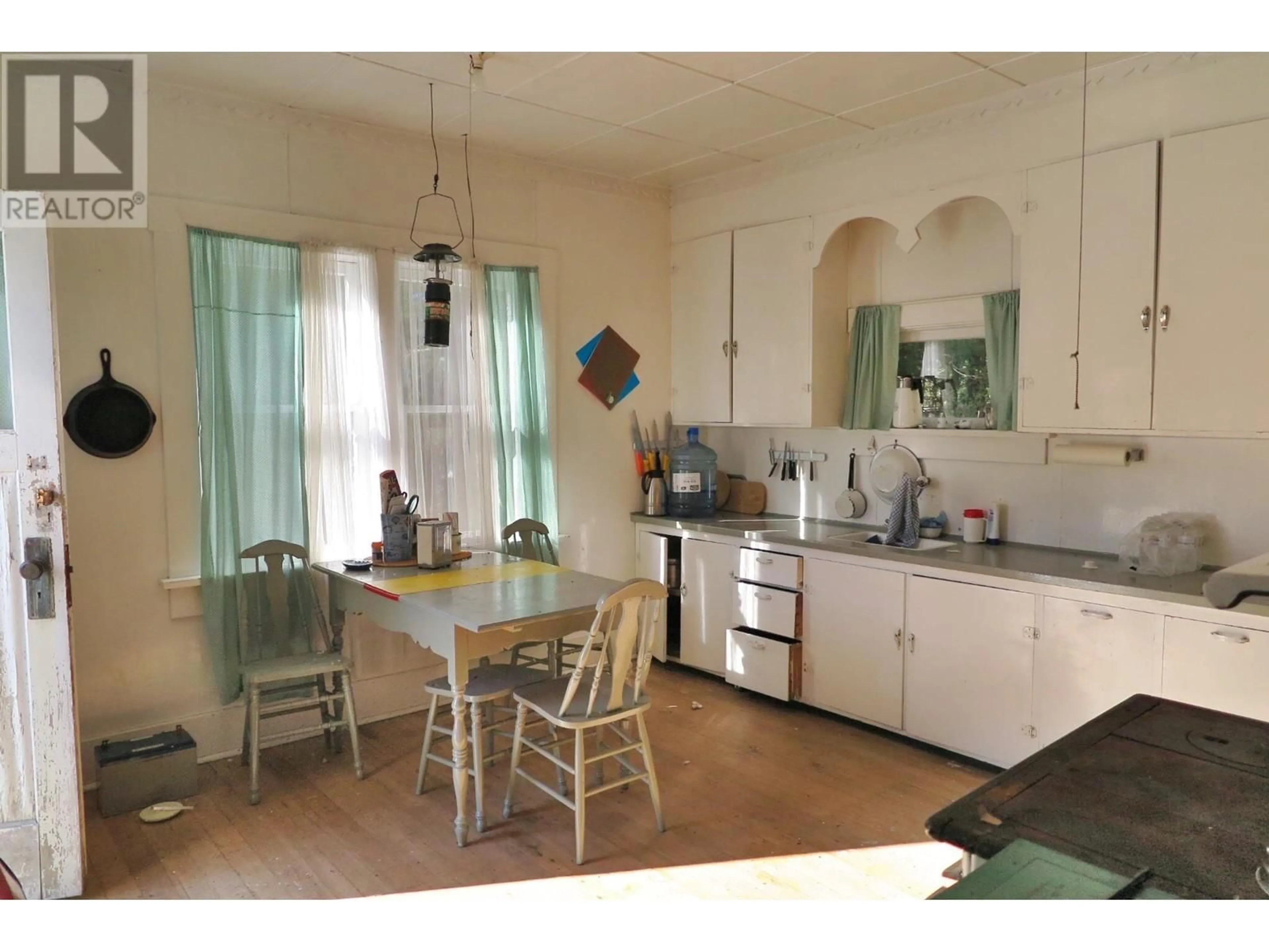 Standard kitchen, unknown for LOT B OSLAND, Prince Rupert British Columbia V0V1G0