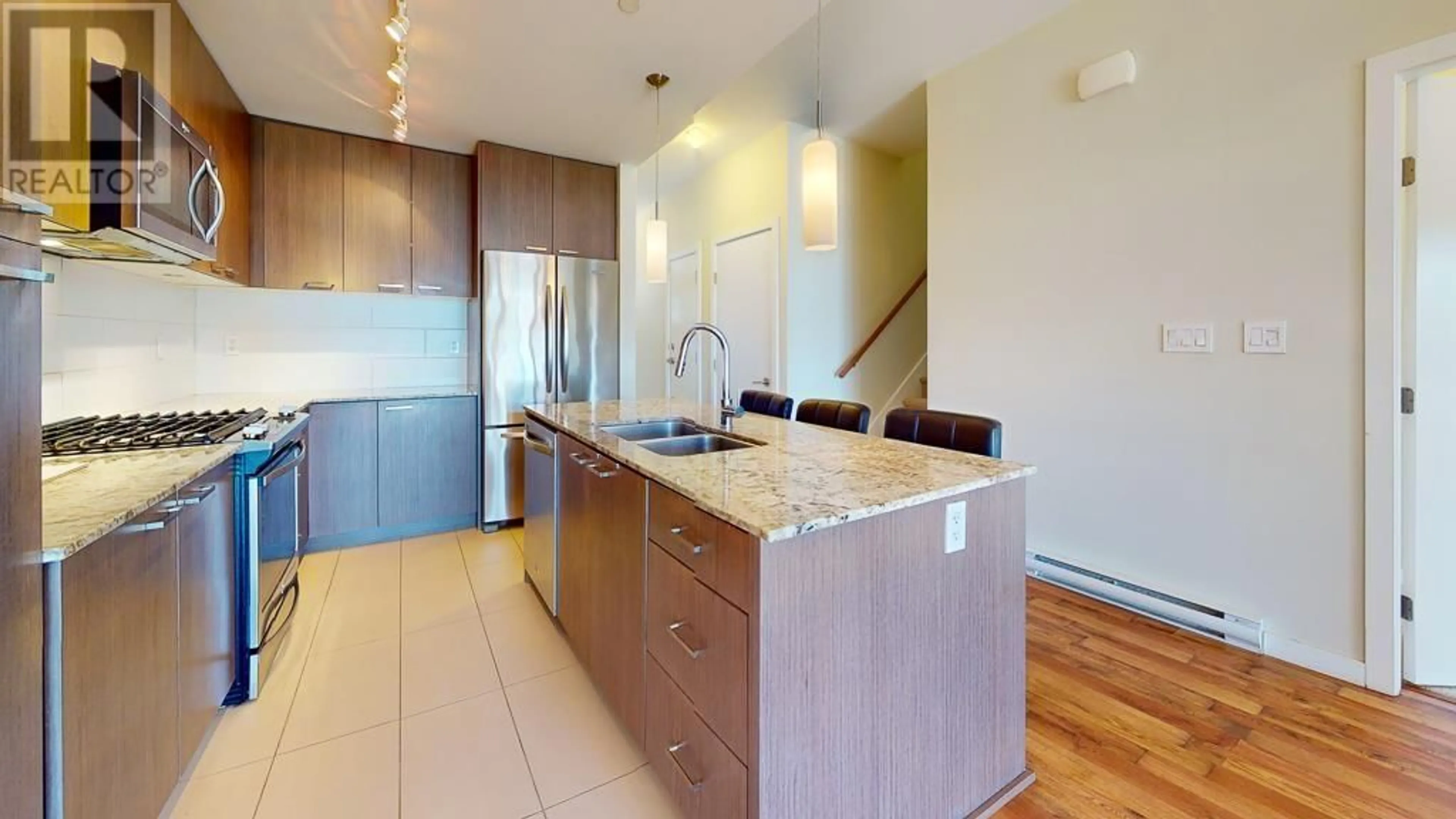 Open concept kitchen, unknown for 5993 BEACHGATE LANE, Sechelt British Columbia V7Z0S2