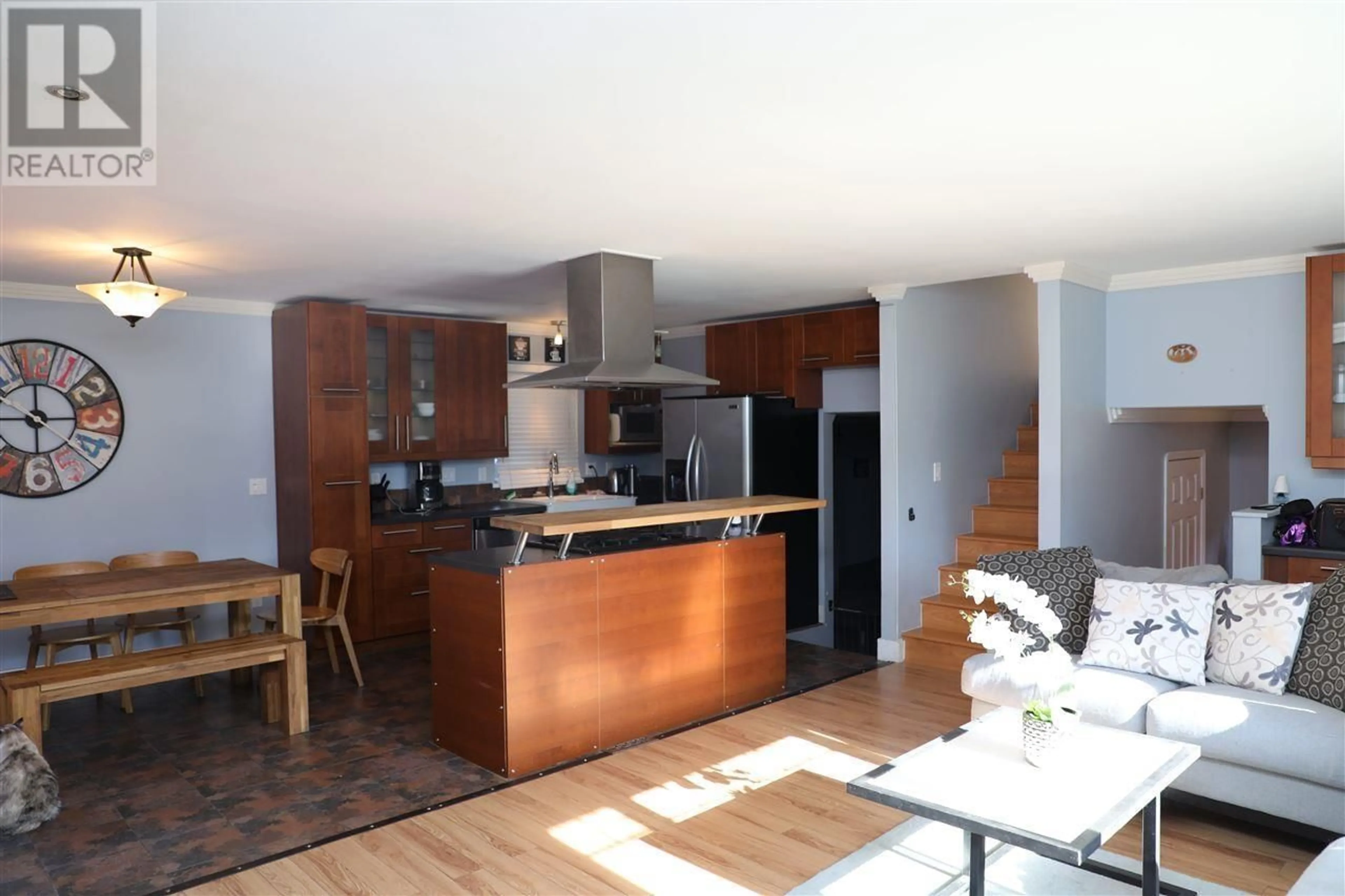 Open concept kitchen, wood/laminate floor for 1857 WARWICK AVENUE, Port Coquitlam British Columbia V3C4P6
