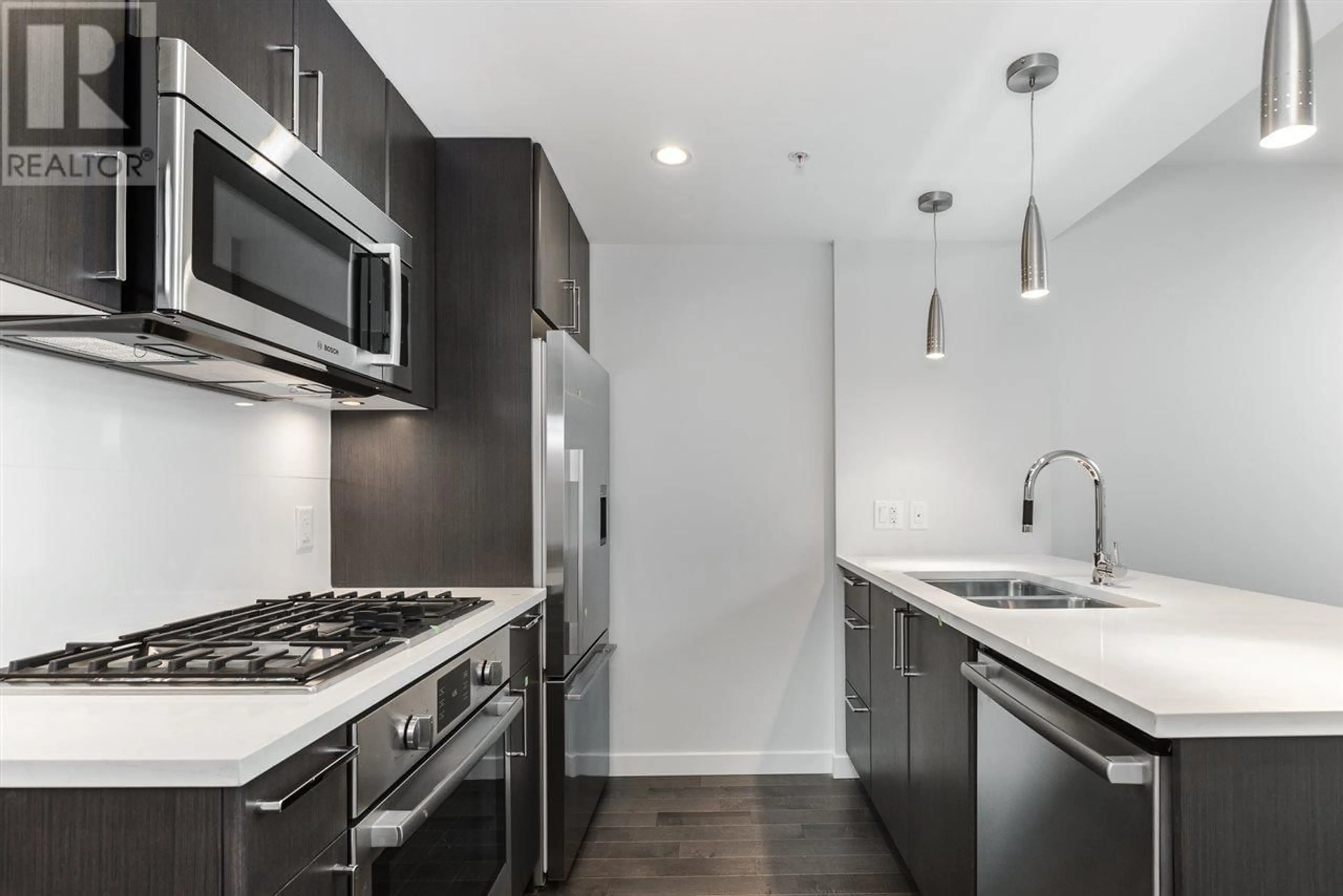 Unknown for 515 - 38 1ST AVENUE, Vancouver British Columbia V5Y0K3