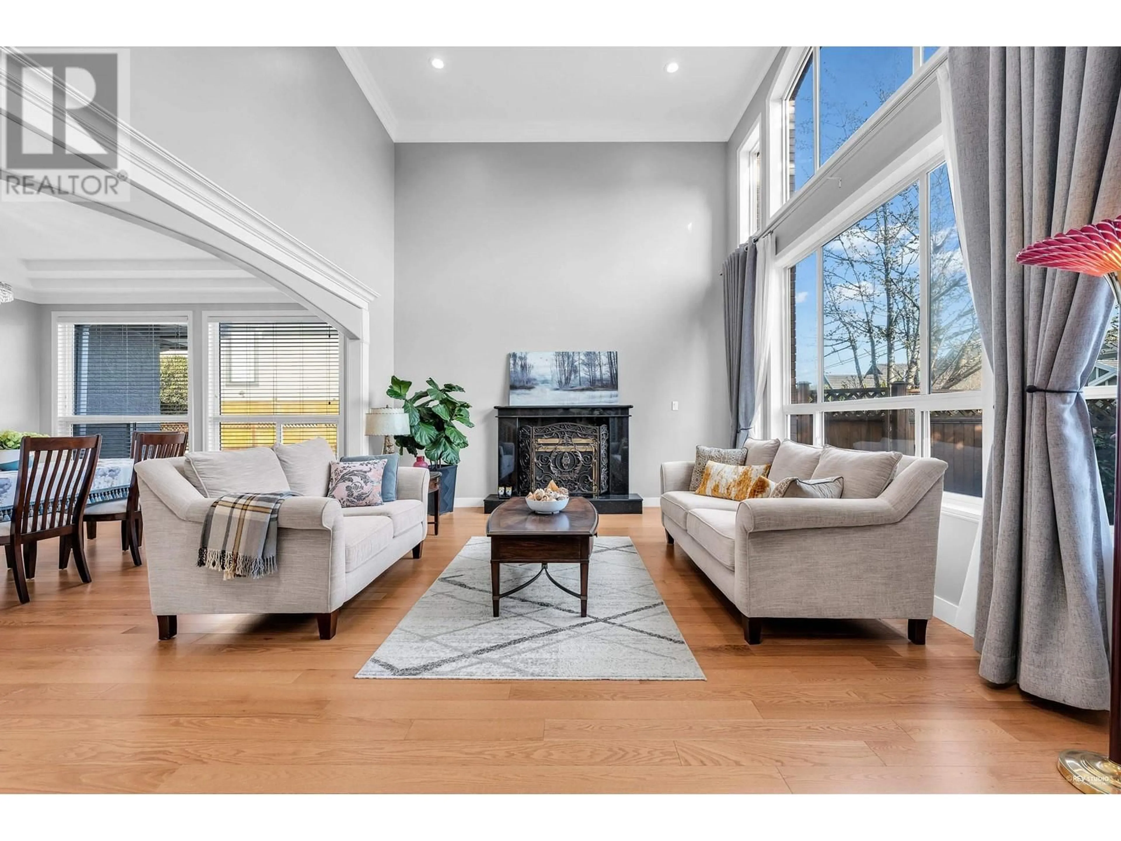 Living room with furniture, unknown for 5531 LUDLOW ROAD, Richmond British Columbia V7C2Z5