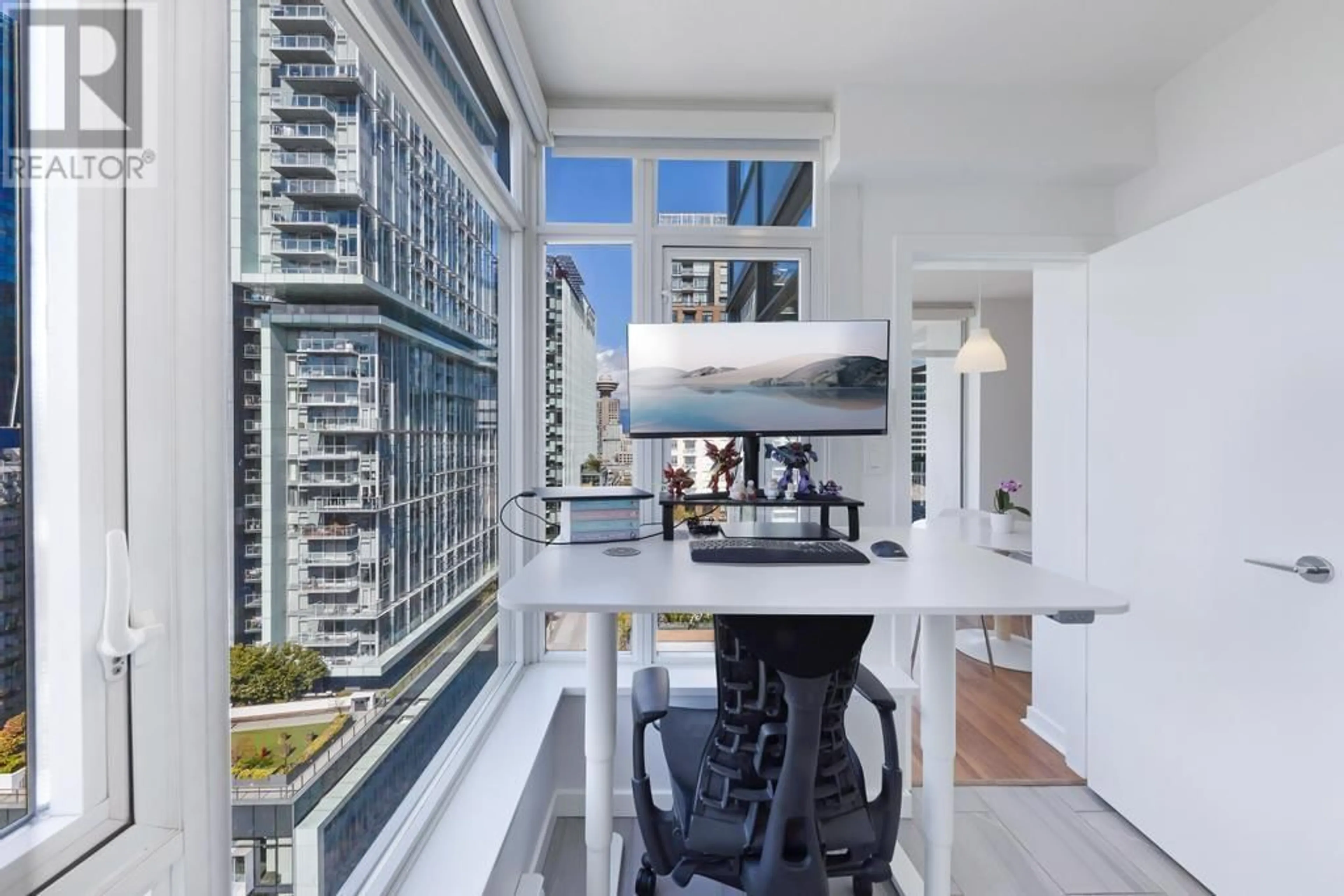 Unknown for 1502 - 480 ROBSON STREET, Vancouver British Columbia V6B1S1