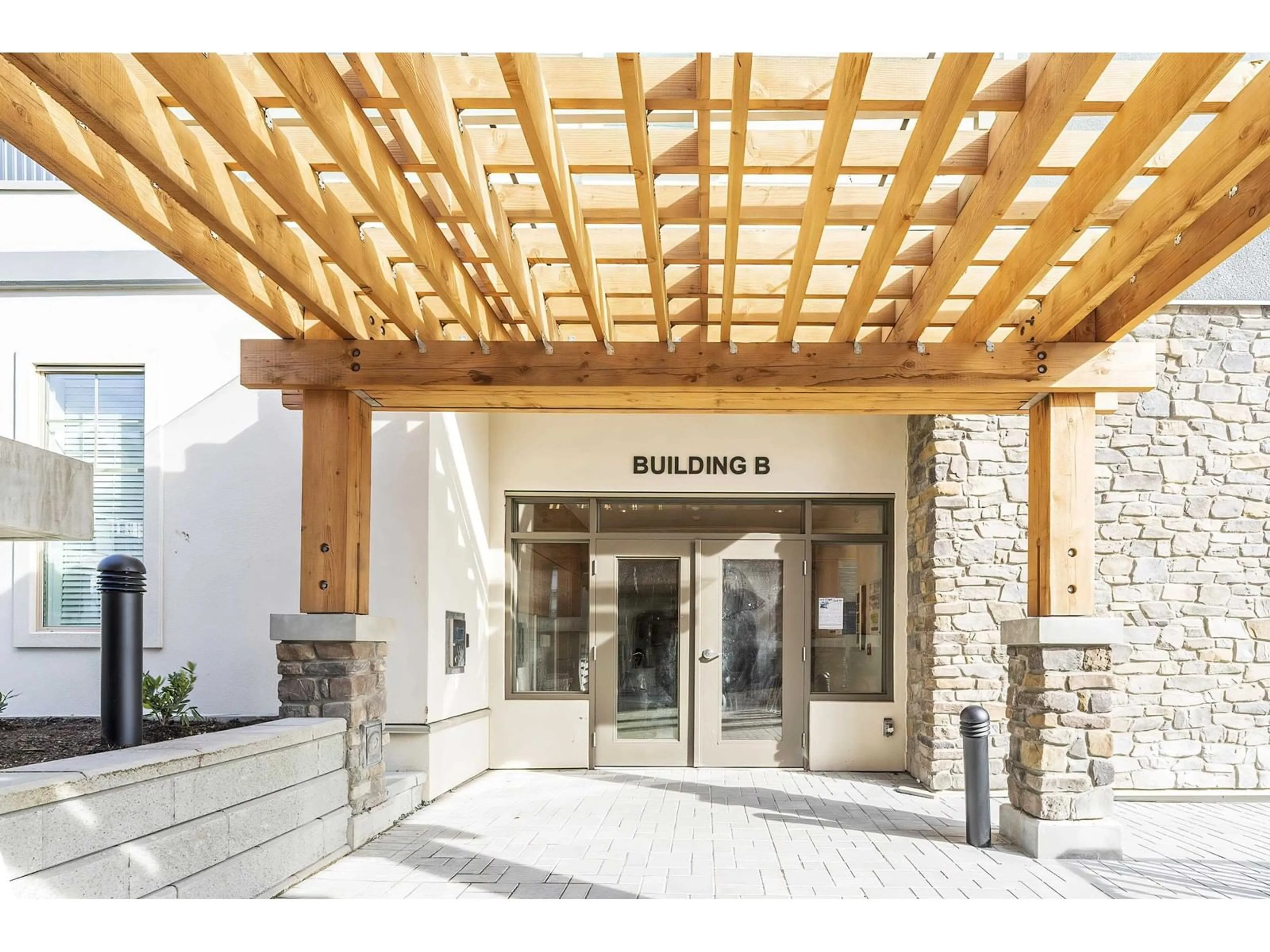 Indoor foyer for B411 - 20487 65, Langley British Columbia V2Y3K5