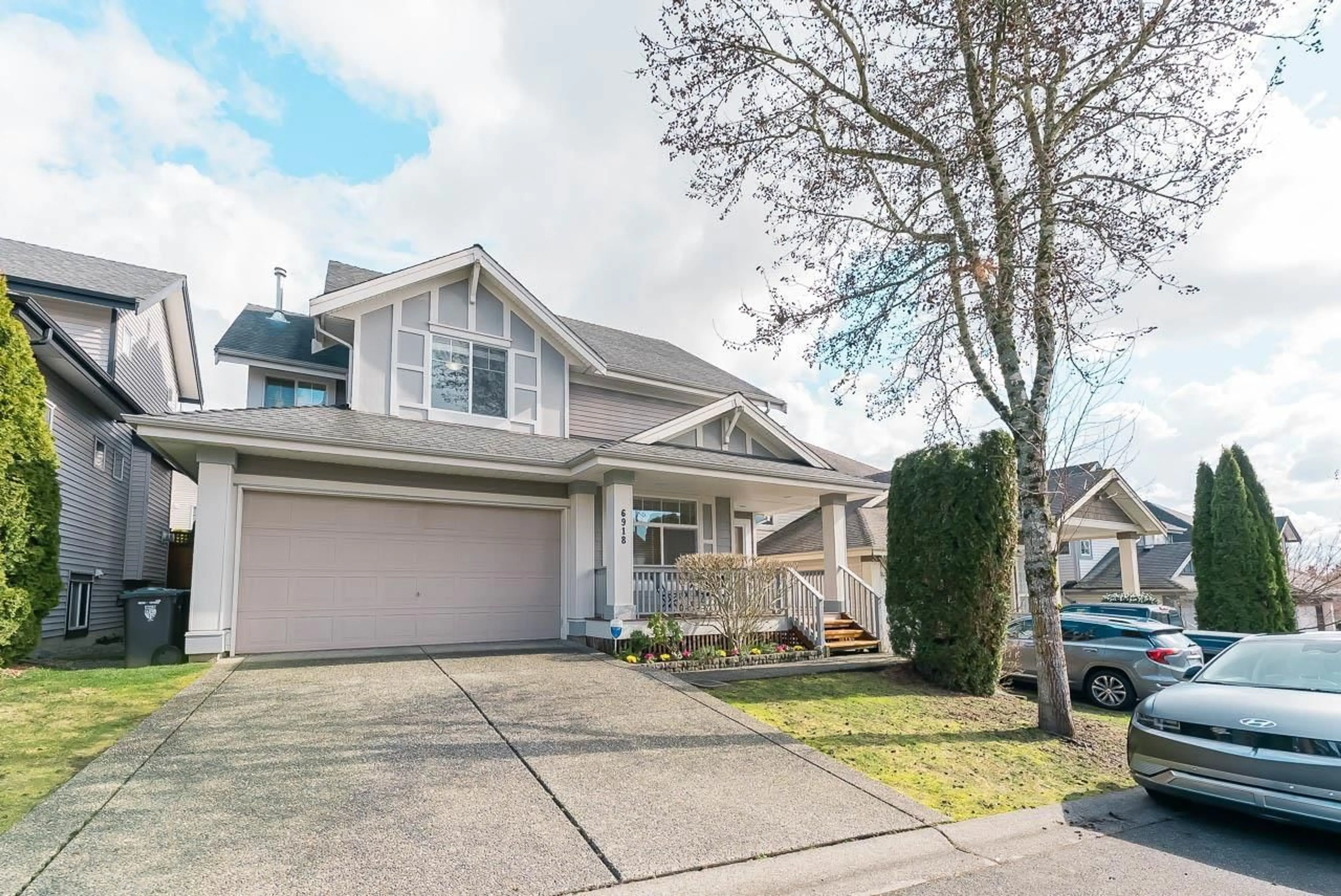 Home with vinyl exterior material, street for 6918 201B, Langley British Columbia V2Y2Y1