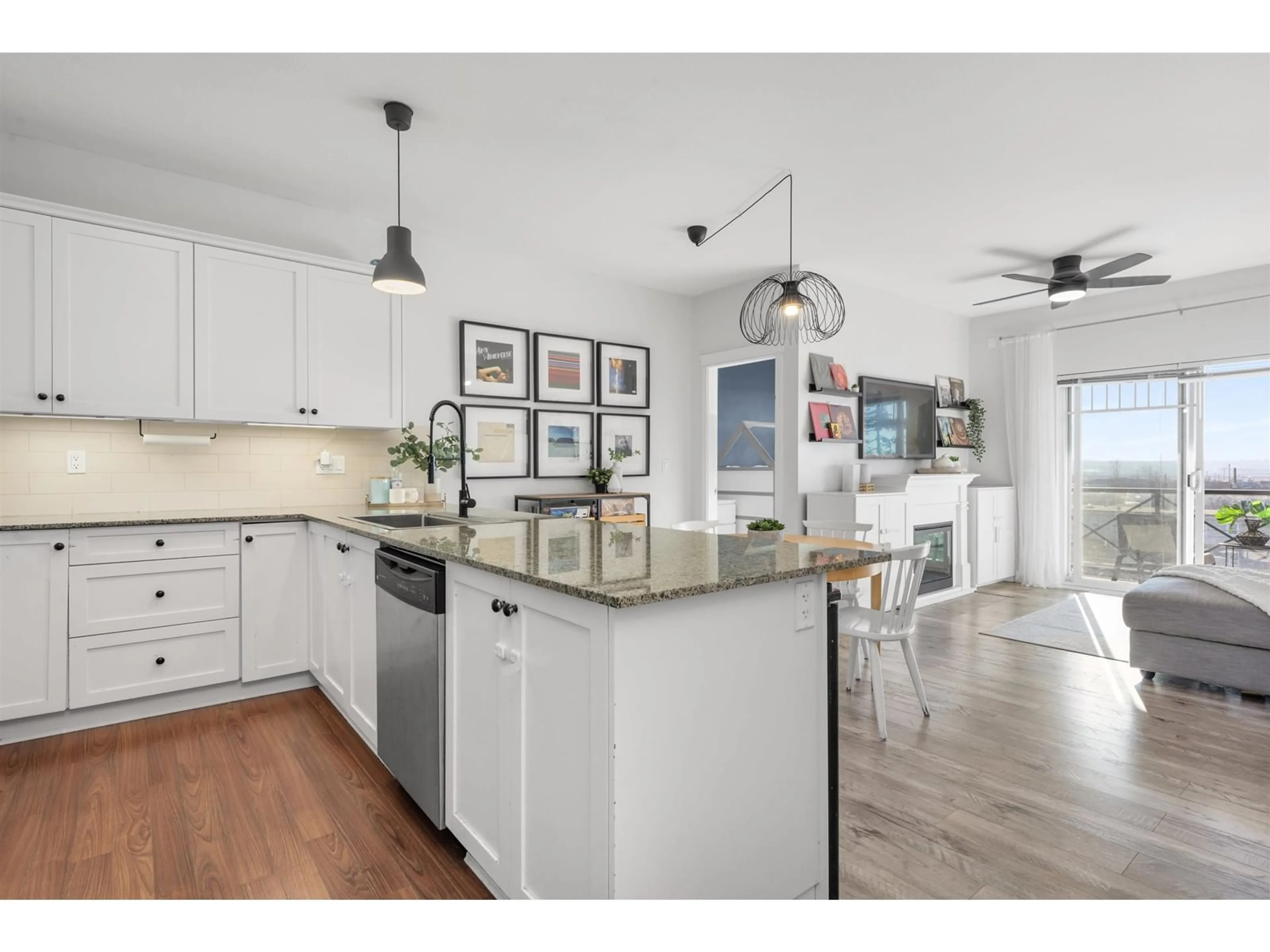 Open concept kitchen, unknown for 408 - 17712 57A, Surrey British Columbia V3S1J1
