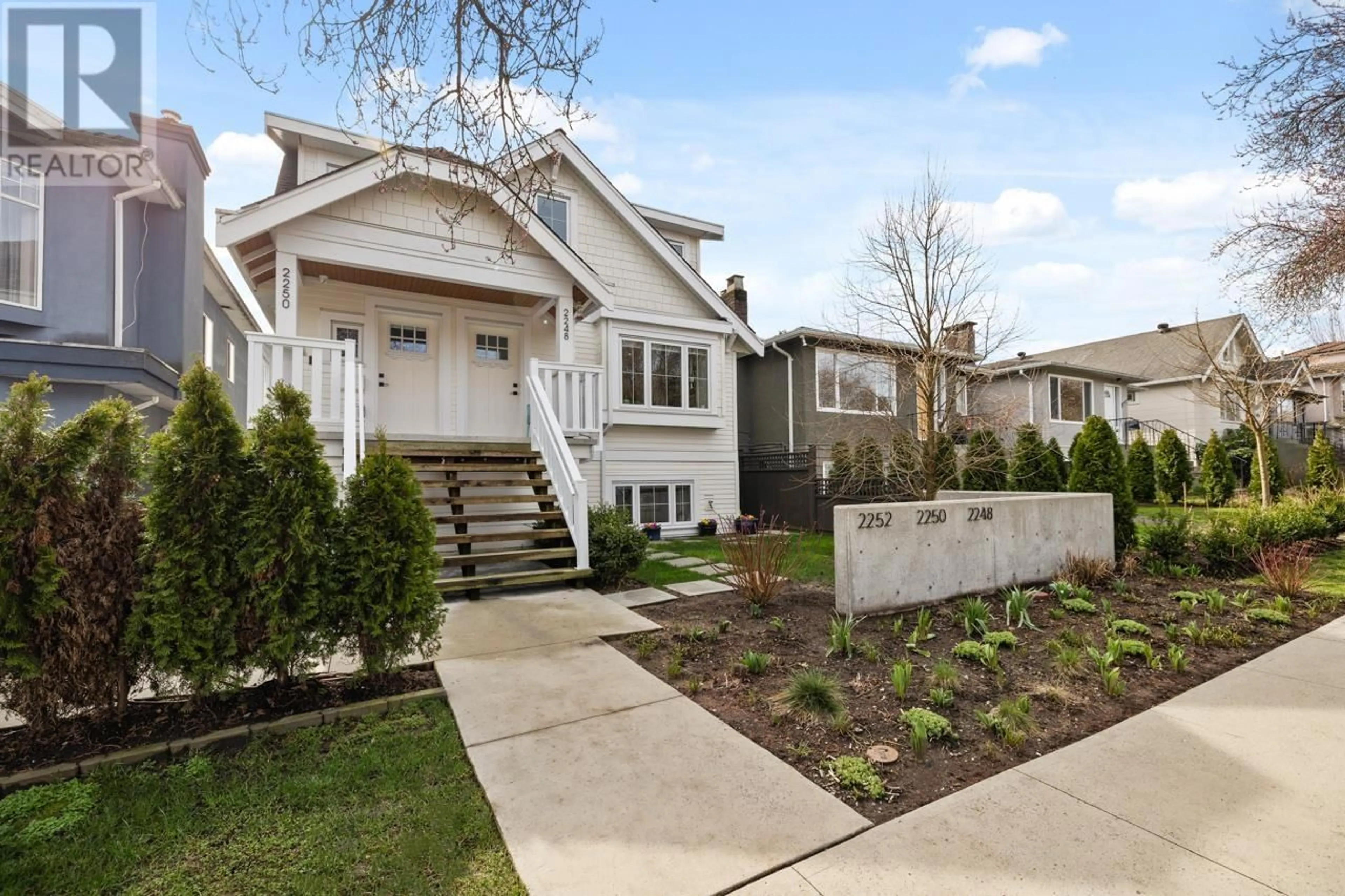 Home with vinyl exterior material, street for 2248 GRANT STREET, Vancouver British Columbia V5L2Z7