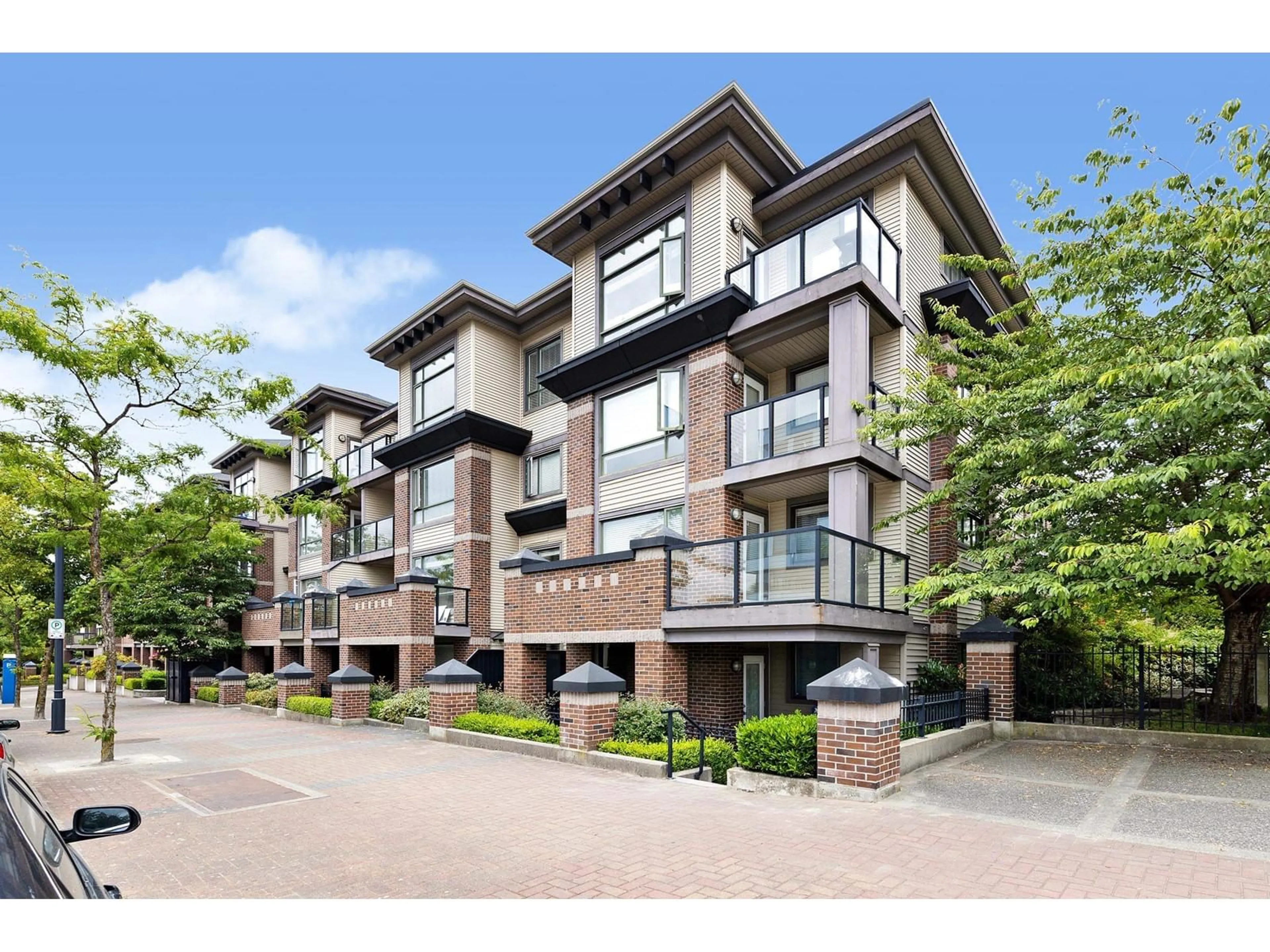 Unknown for 107 - 10822 CITY, Surrey British Columbia V3T0C2