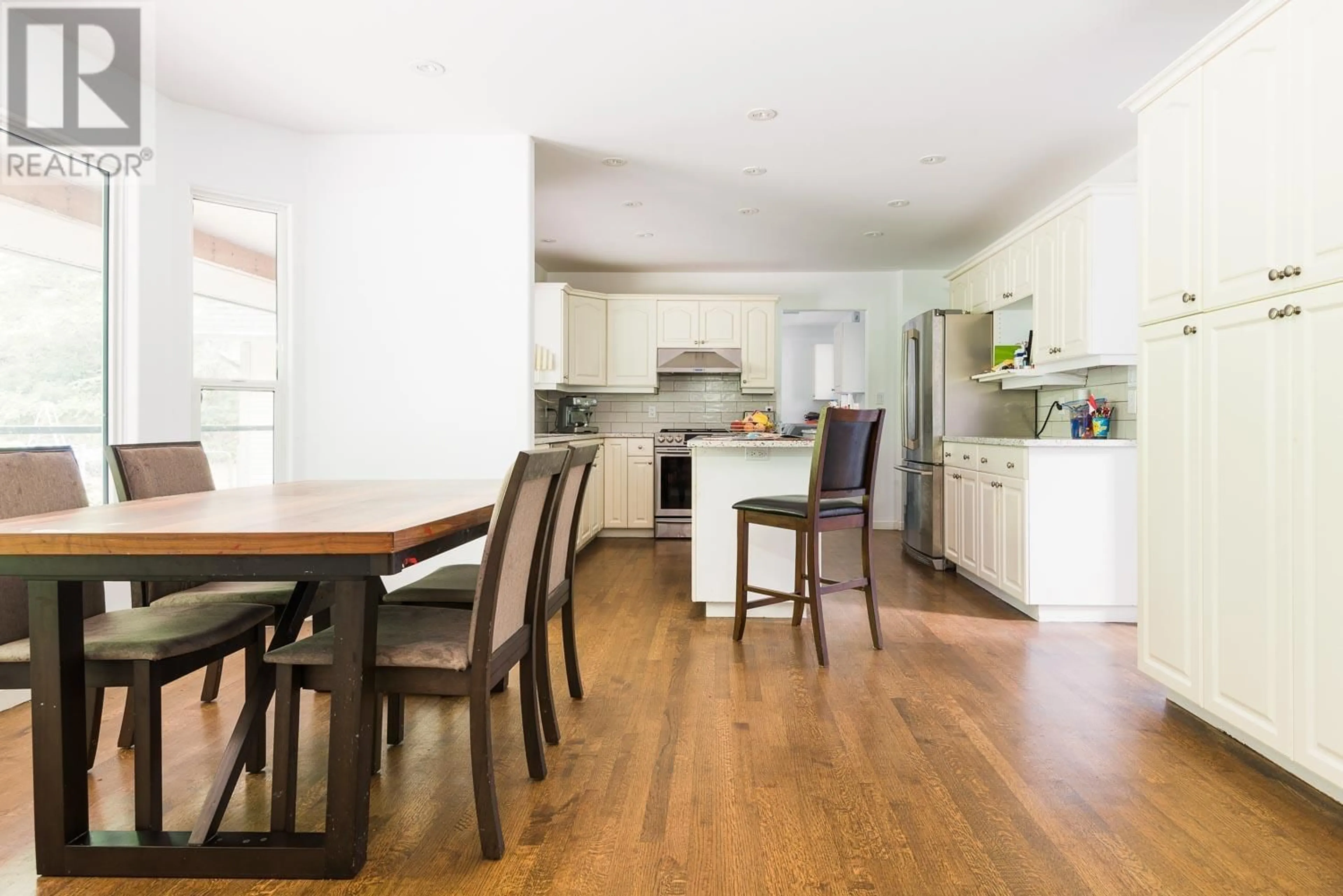 Open concept kitchen, wood/laminate floor for 24150 132 AVENUE, Maple Ridge British Columbia V4R2R7