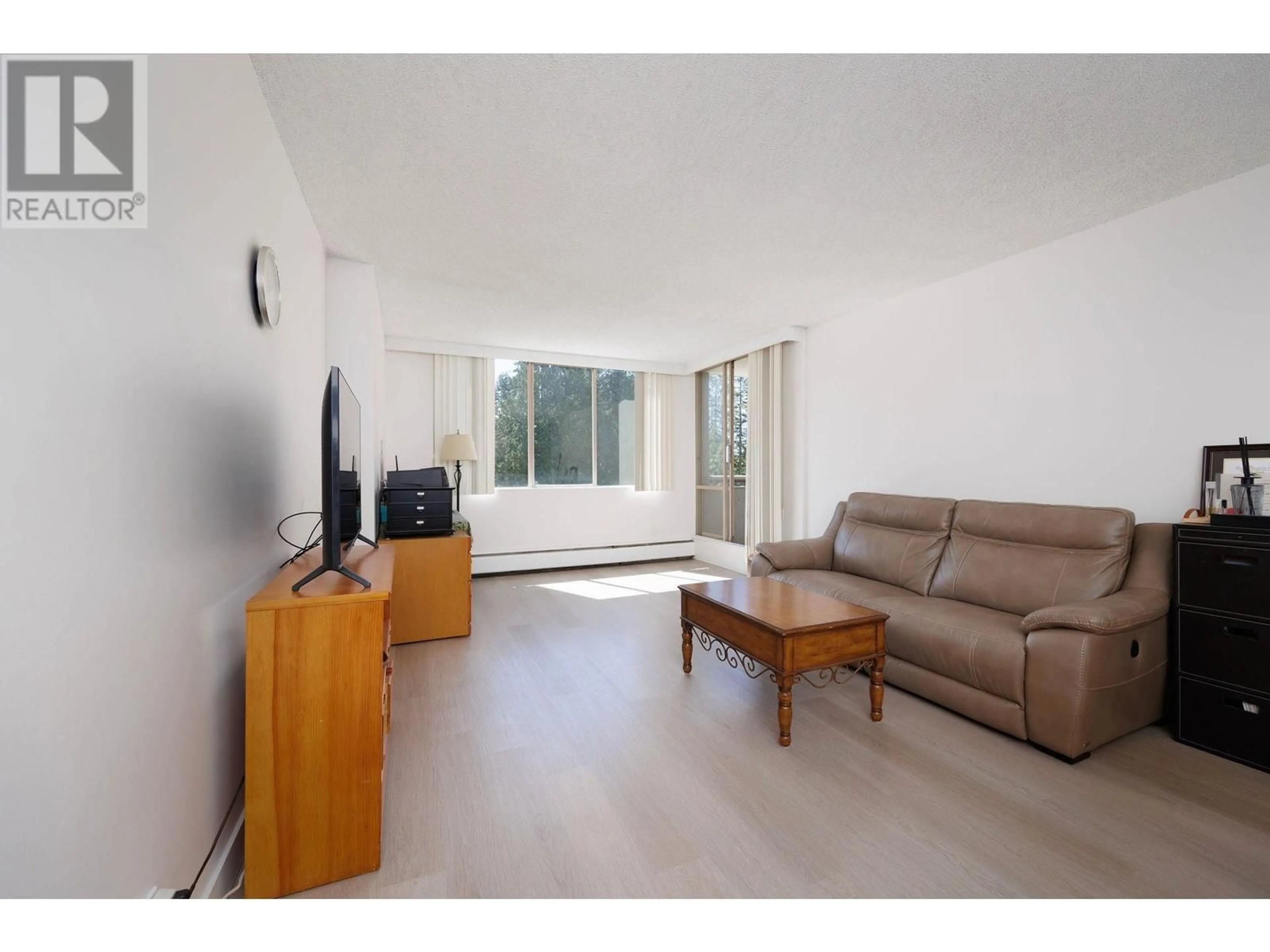 Living room with furniture, unknown for 310 - 2012 FULLERTON AVENUE, North Vancouver British Columbia V7P3E3