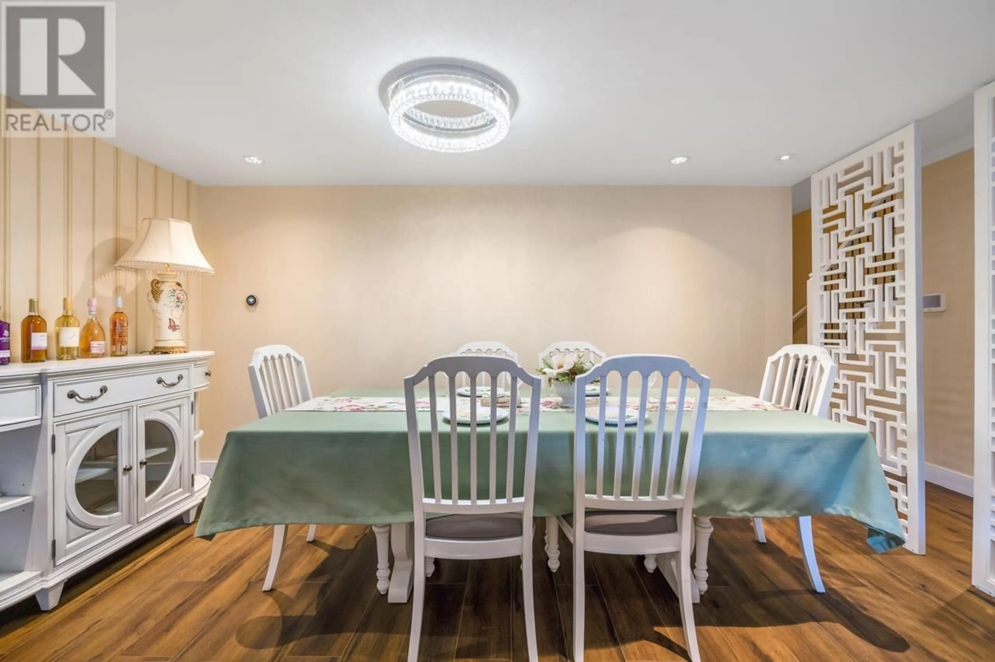 Dining room, wood/laminate floor for 26 - 8111 SAUNDERS ROAD, Richmond British Columbia V7A4L9