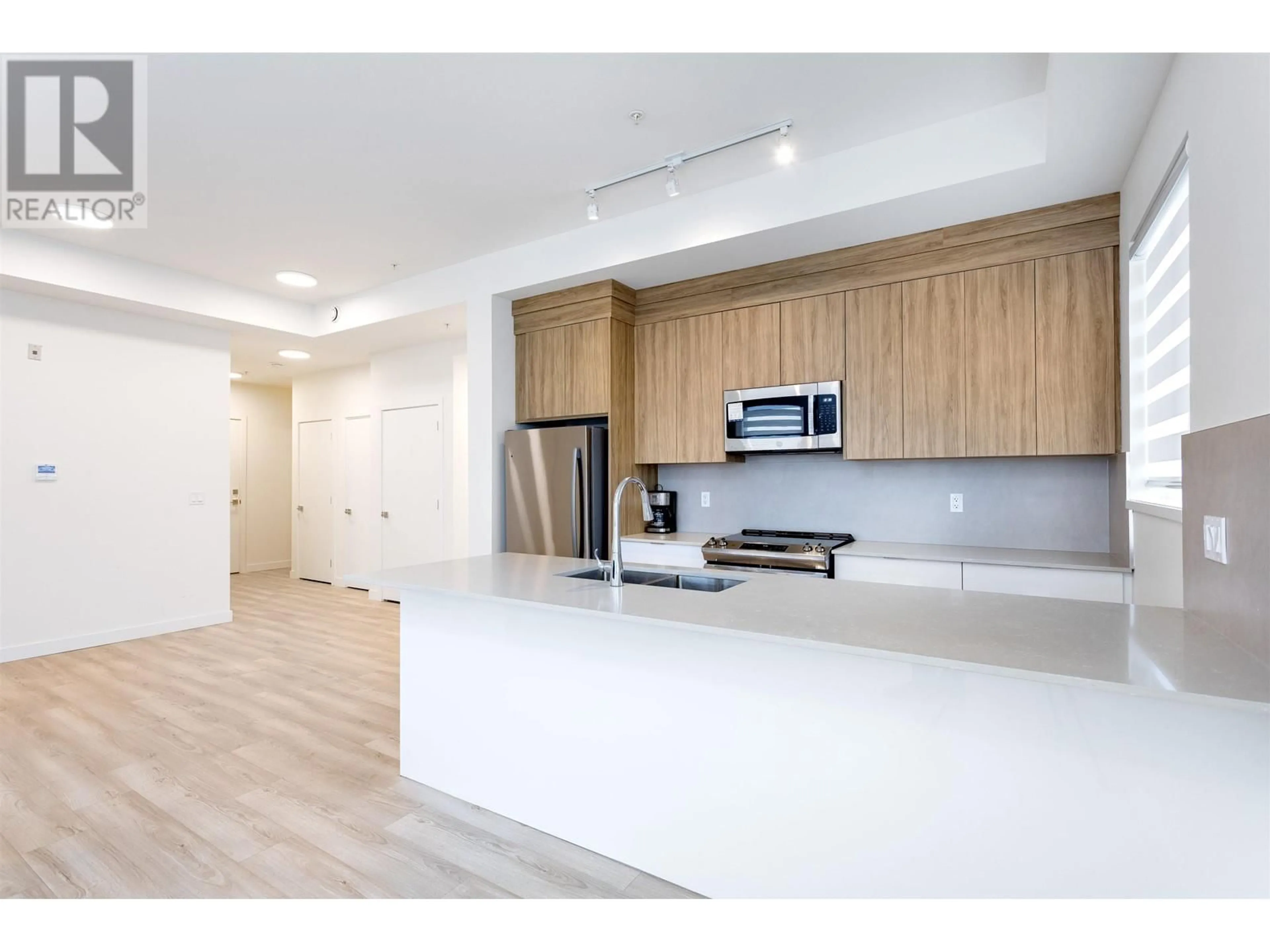 Open concept kitchen, unknown for 506 - 11913 BURNETT STREET, Maple Ridge British Columbia V2X4N1