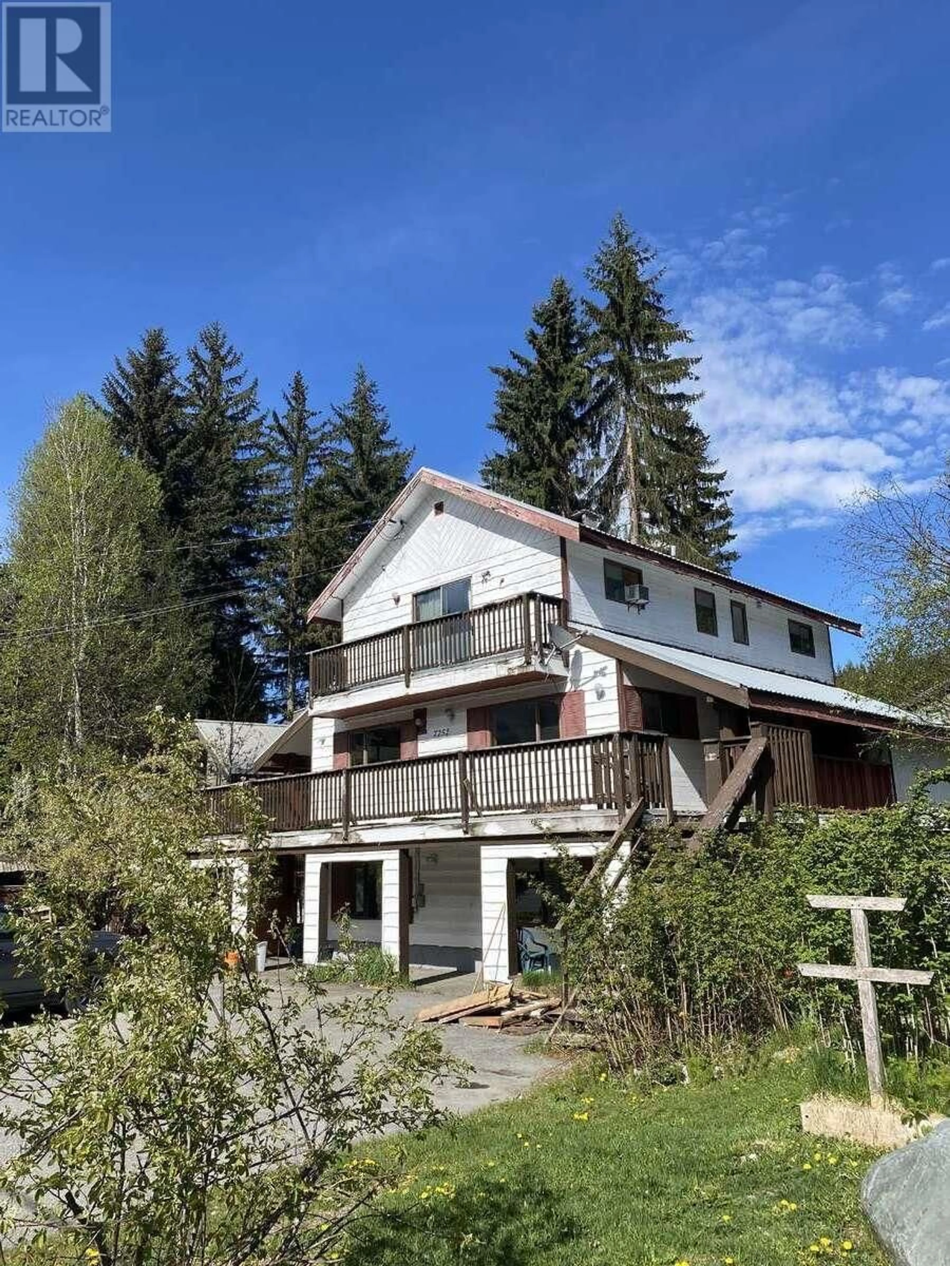 A pic from outside/outdoor area/front of a property/back of a property/a pic from drone, mountain view for 7252 FITZSIMMONS ROAD, Whistler British Columbia V8E0E6
