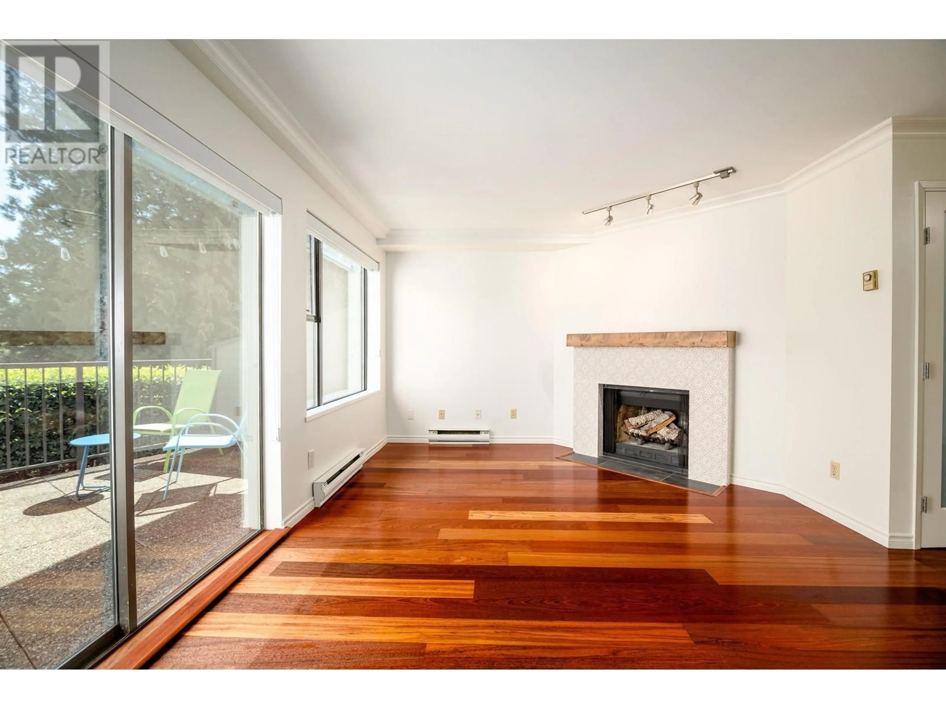 Unknown for 4 - 2151 BANBURY ROAD, North Vancouver British Columbia V7G1W7