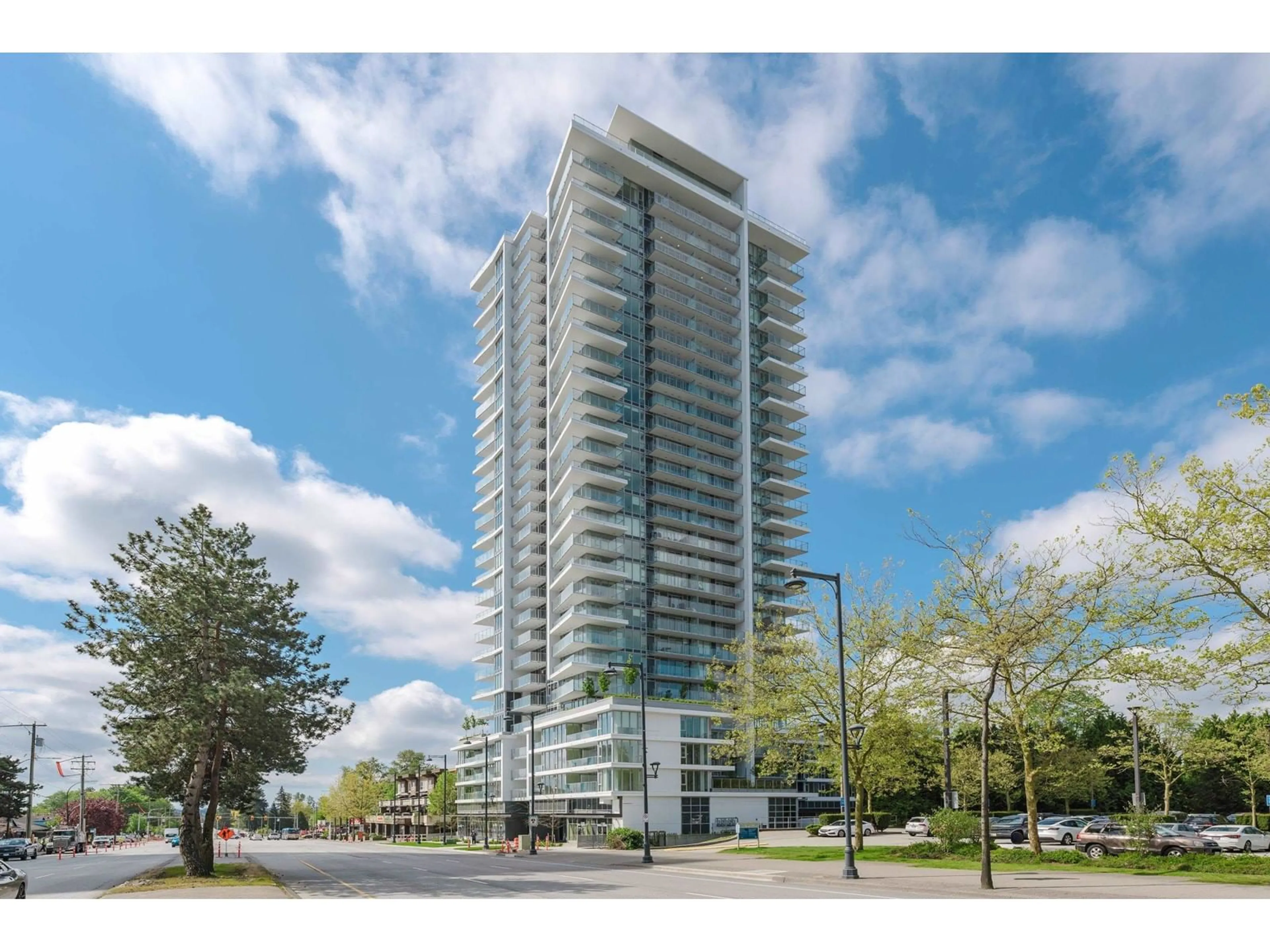 Unknown for 809 - 9675 KING GEORGE, Surrey British Columbia V3T2V3