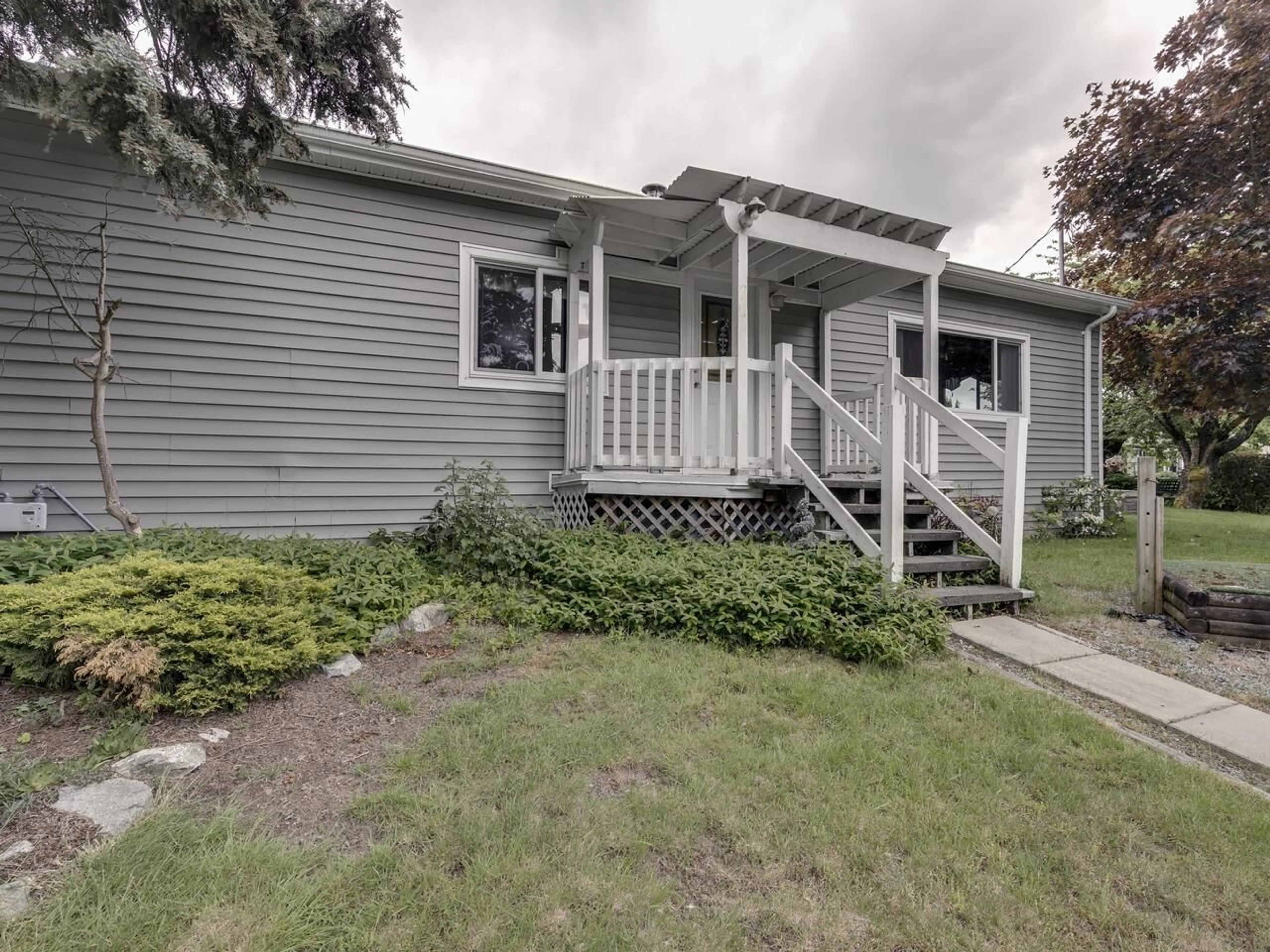 Home with vinyl exterior material, street for 70 - 31313 LIVINGSTONE, Abbotsford British Columbia V2T4T1