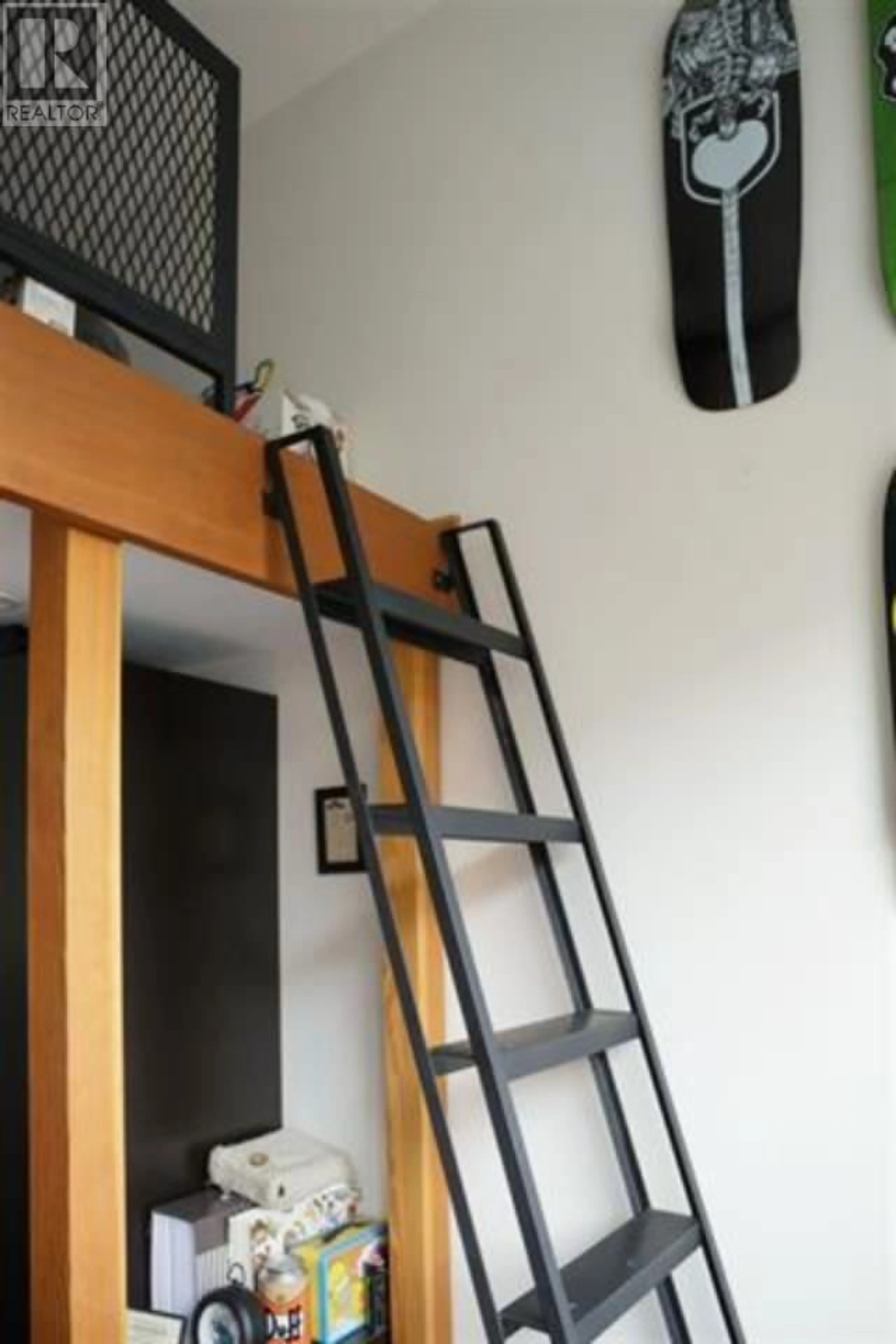 A pic of a room for 606 - 138 HASTINGS STREET, Vancouver British Columbia V6A1N4