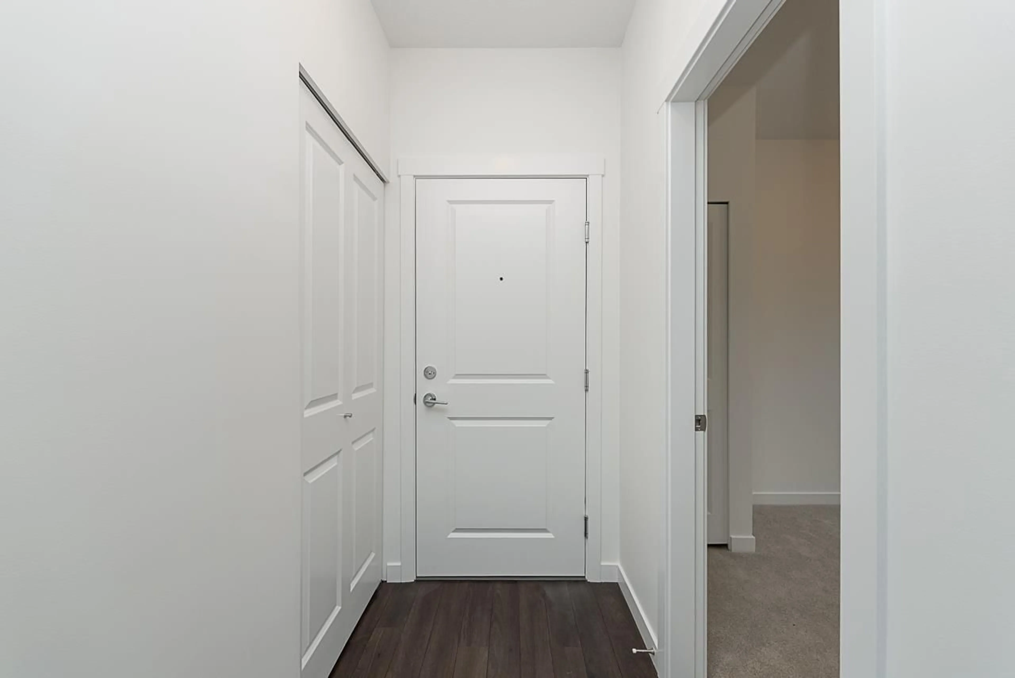 Indoor entryway for 506 - 15738 85, Surrey British Columbia V4N6Y1