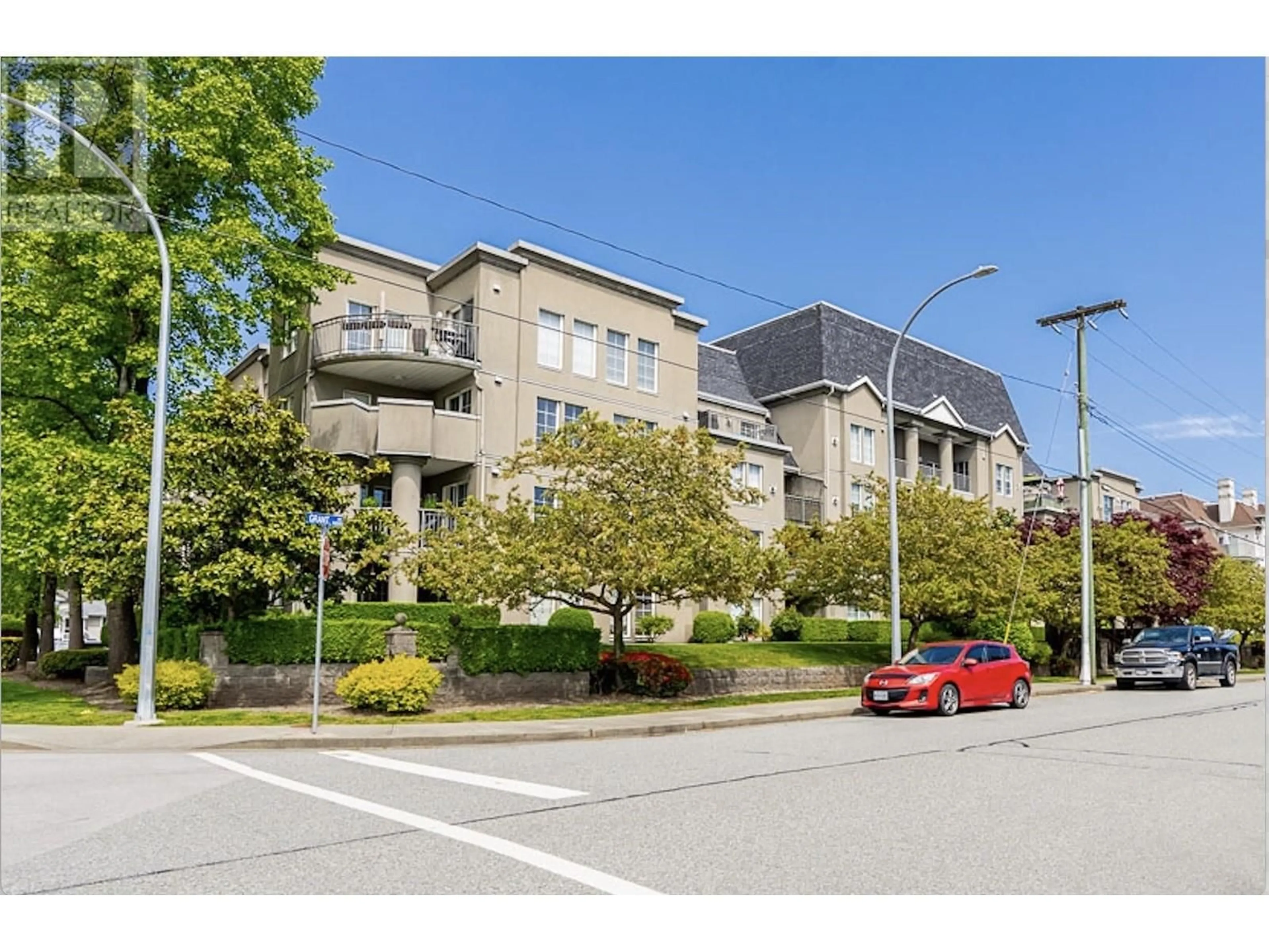 A pic from outside/outdoor area/front of a property/back of a property/a pic from drone, street for 110 - 1669 GRANT AVENUE, Port Coquitlam British Columbia V3B7W9