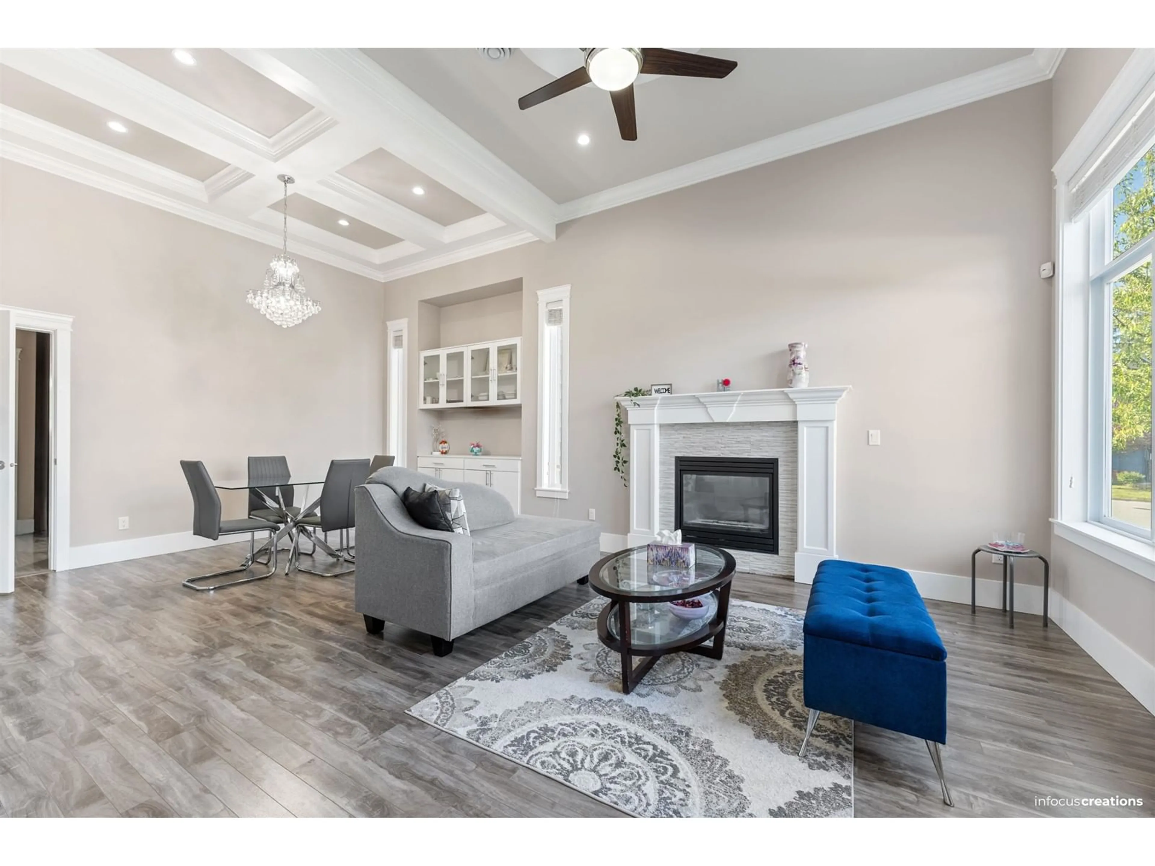 Living room with furniture, unknown for 7893 147A, Surrey British Columbia V3S2T8
