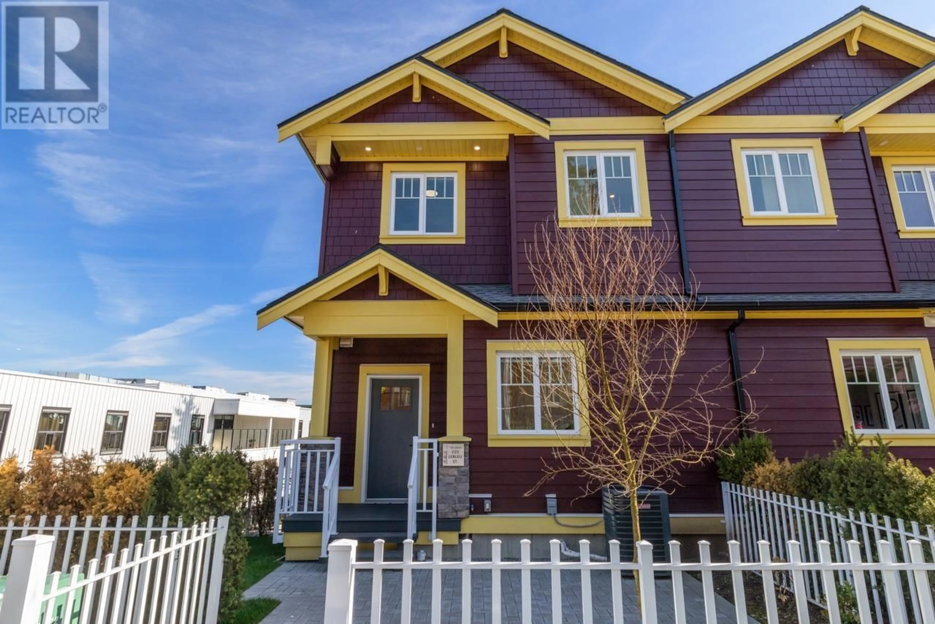 Home with vinyl exterior material, street for 106 - 235 LEBLEU STREET, Coquitlam British Columbia V3K4L7
