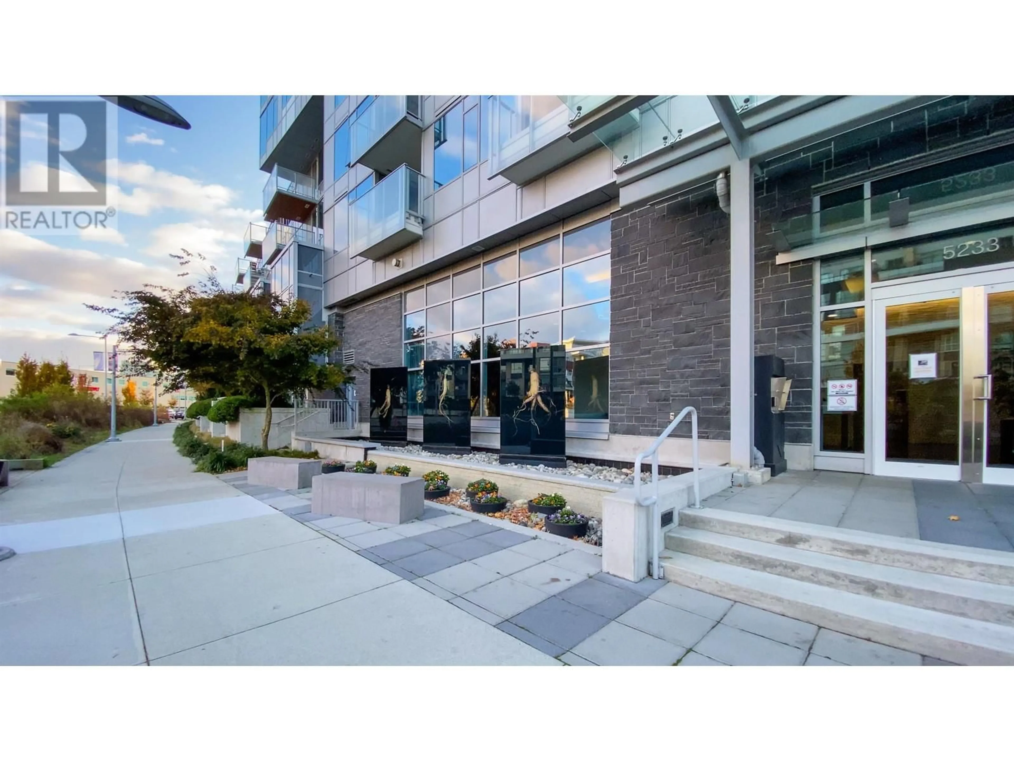 Patio, unknown for 1606 - 5233 GILBERT ROAD, Richmond British Columbia V7C0B3
