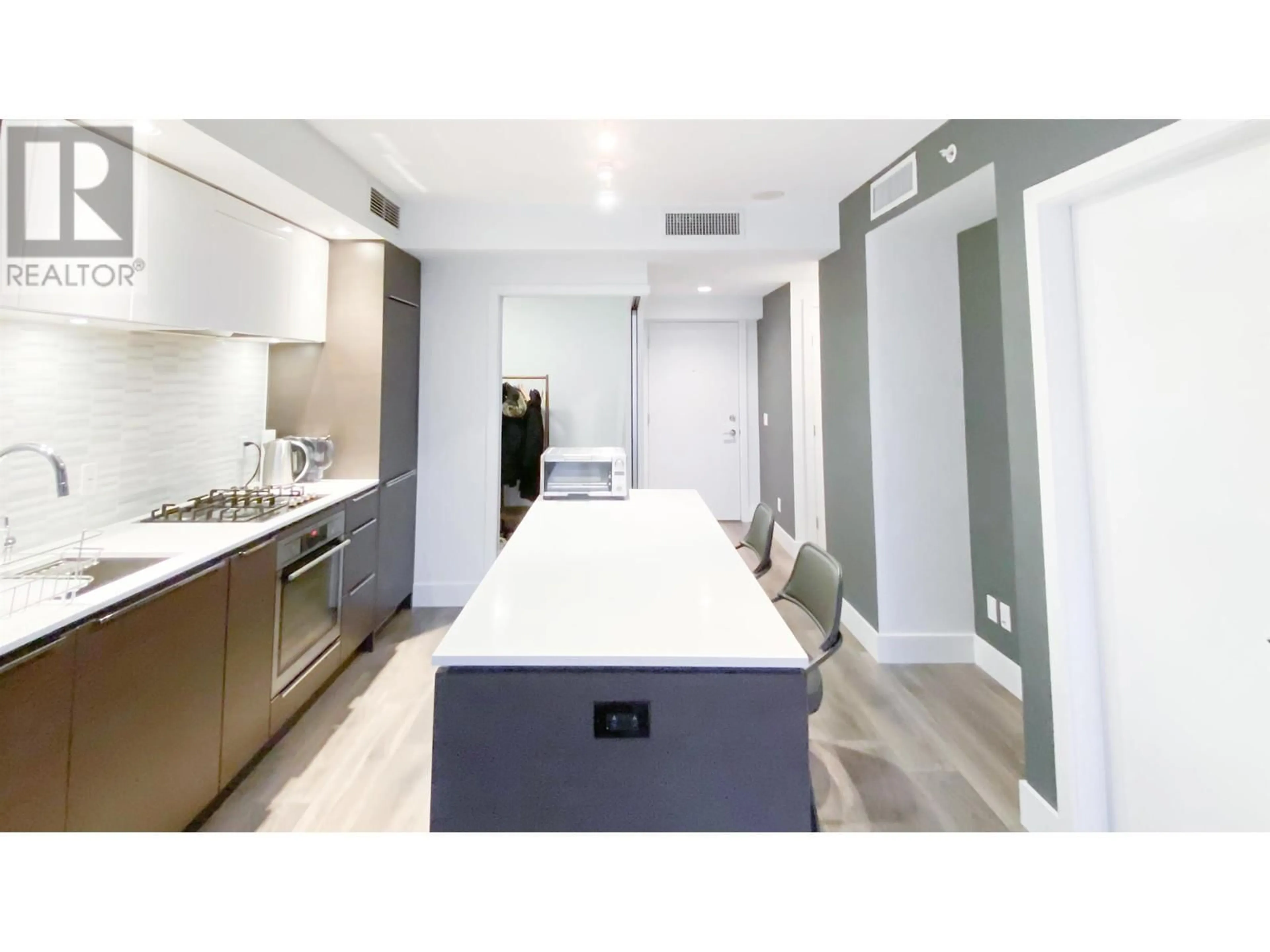 Unknown for 1606 - 5233 GILBERT ROAD, Richmond British Columbia V7C0B3