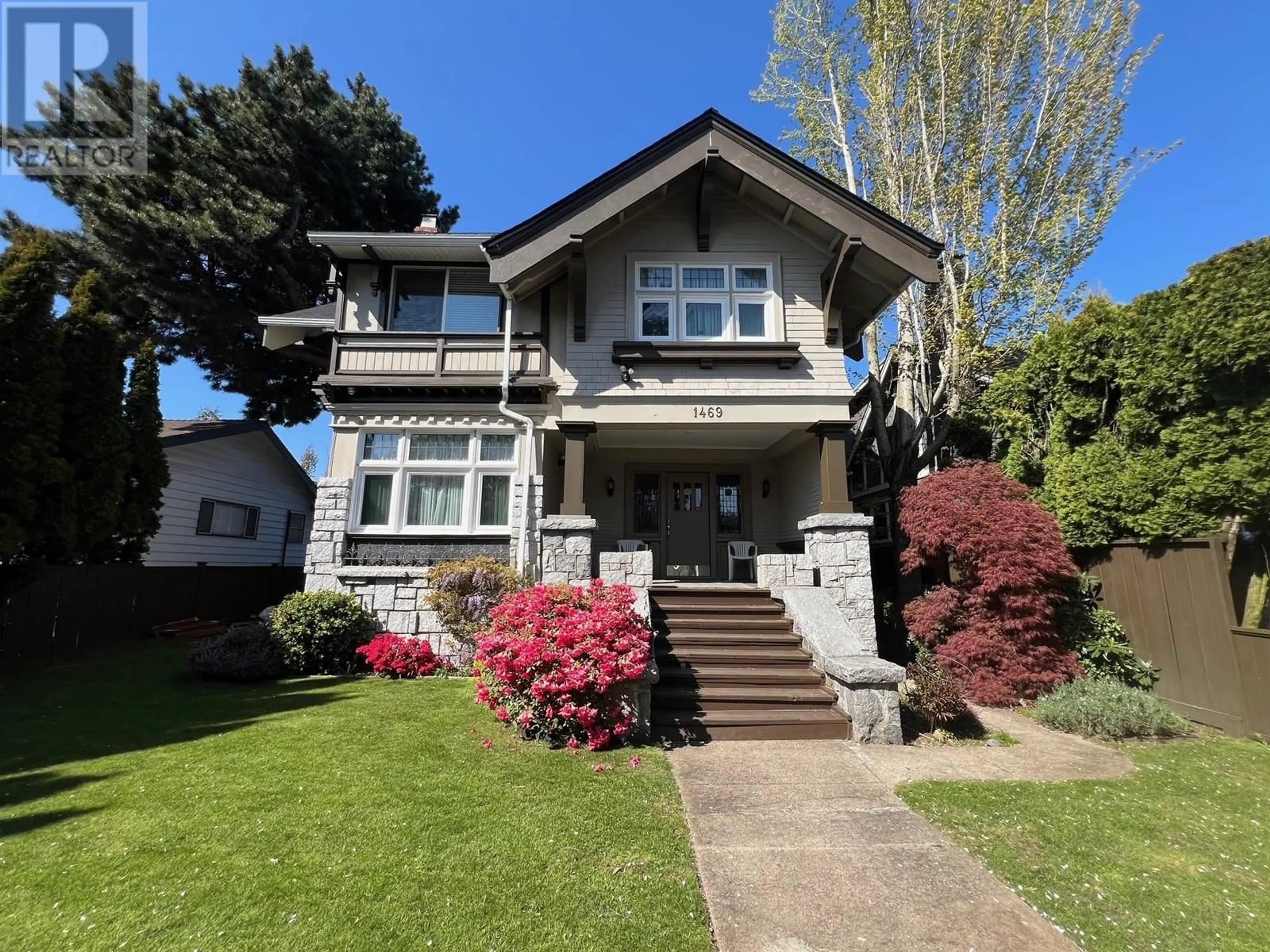 Home with vinyl exterior material, street for 1469 59TH AVENUE, Vancouver British Columbia V6P1Y8
