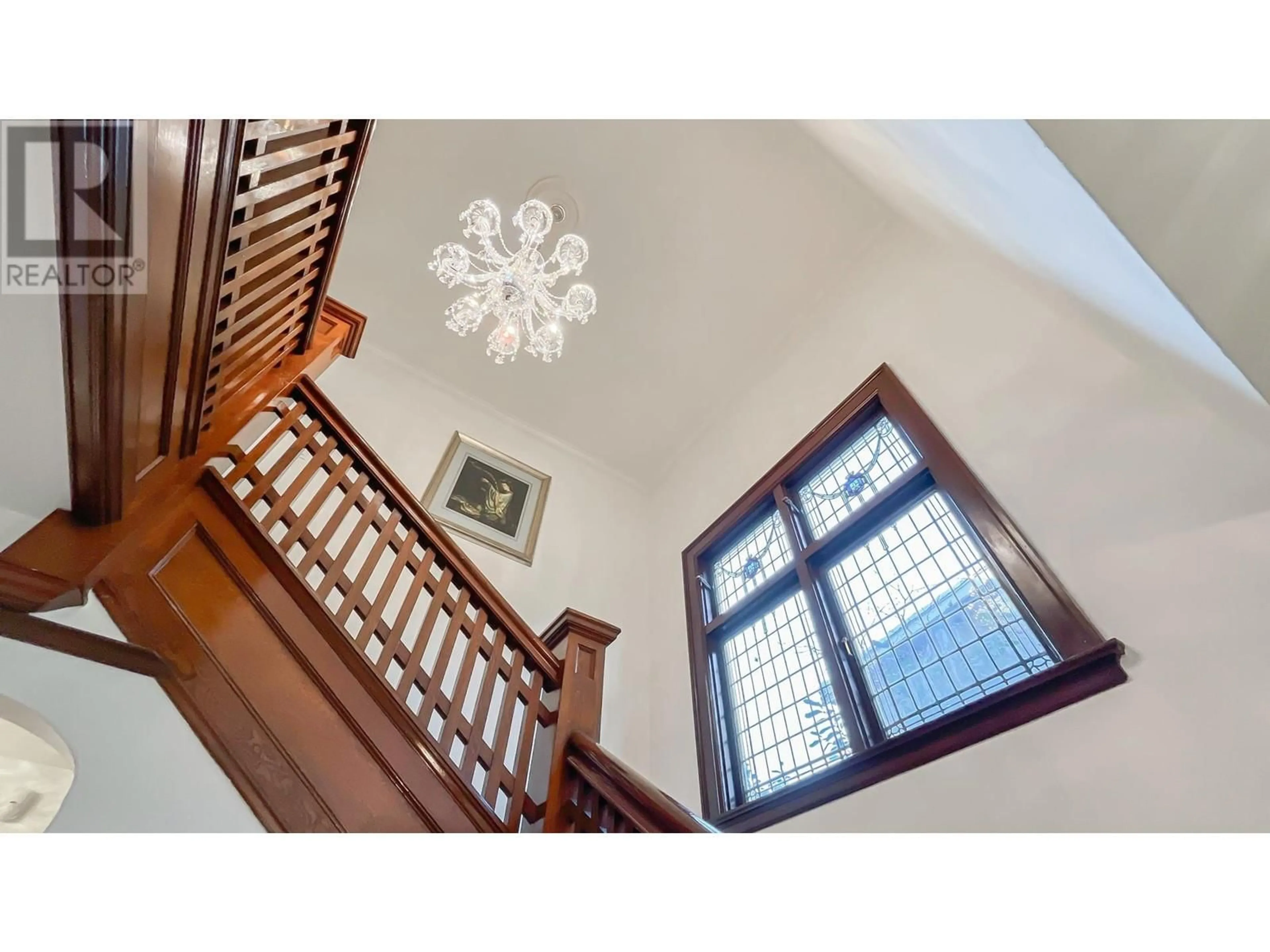 Stairs for 1469 59TH AVENUE, Vancouver British Columbia V6P1Y8